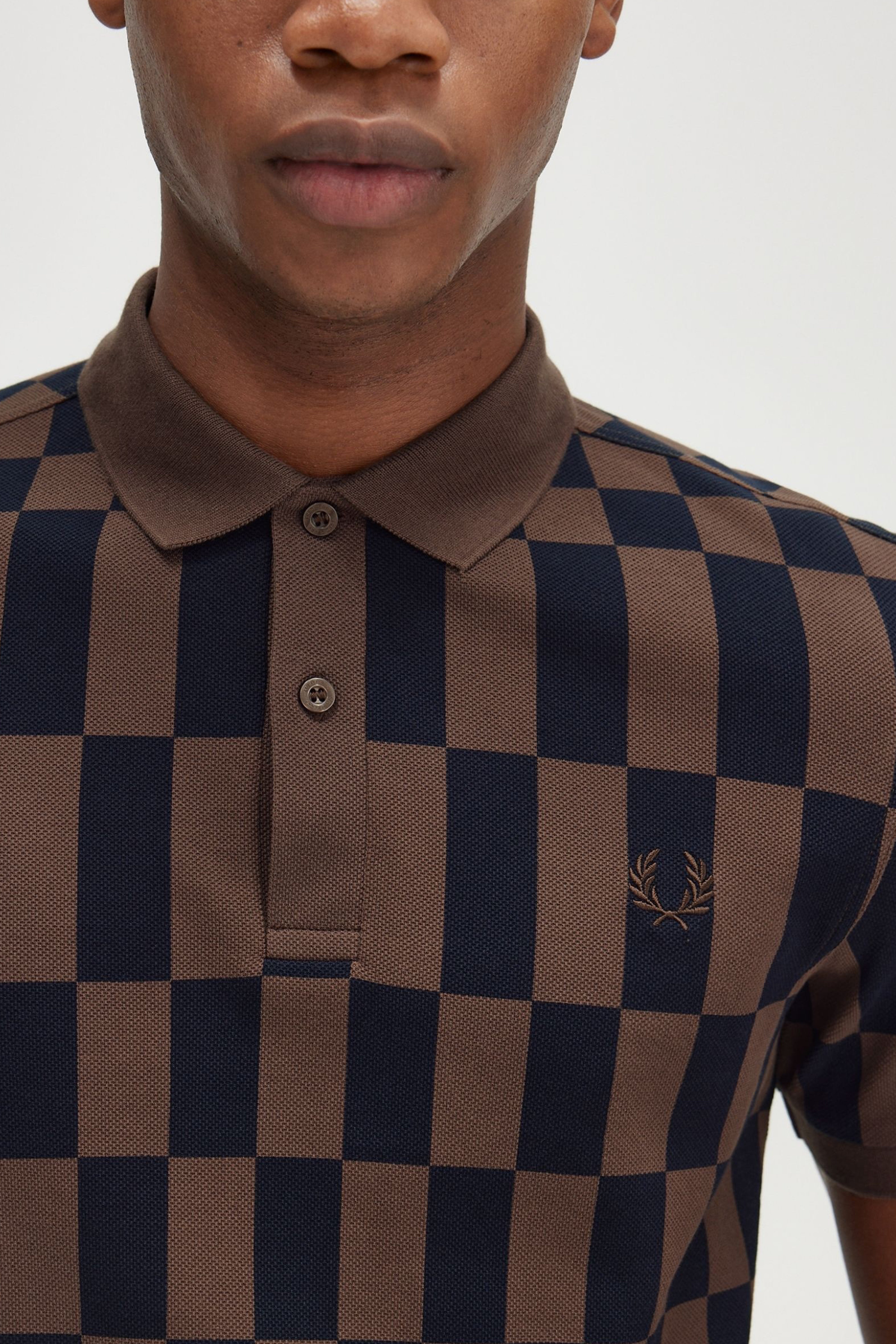FRED PERRY M8613FP  en color MARRON (4)