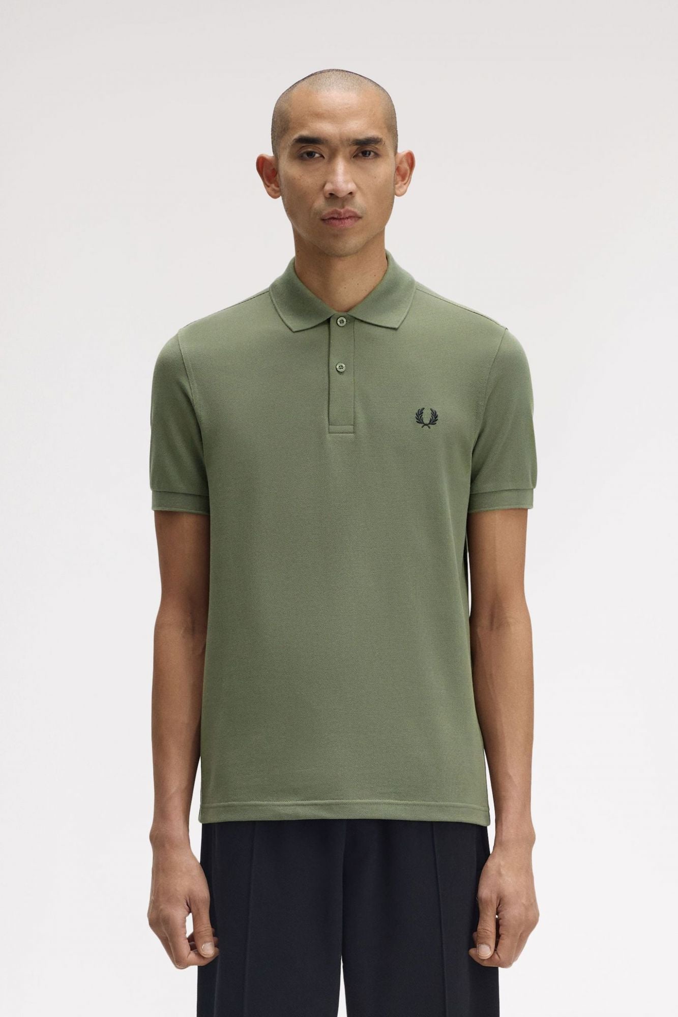 FRED PERRY  PLAIN FRED PERRY SHIRT en color VERDE (1)
