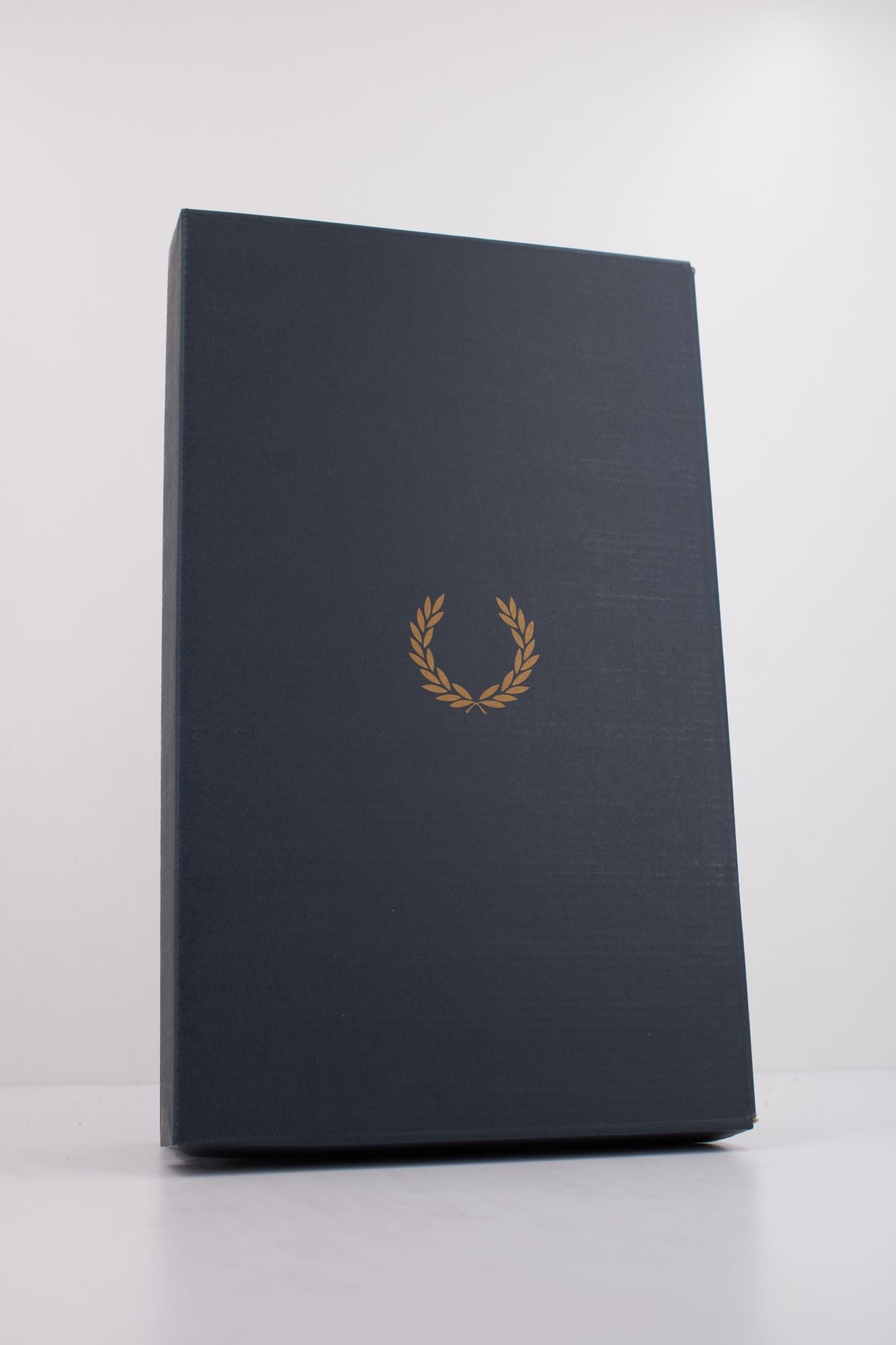 FRED PERRY BASELINE LEATHER en color NEGRO (6)