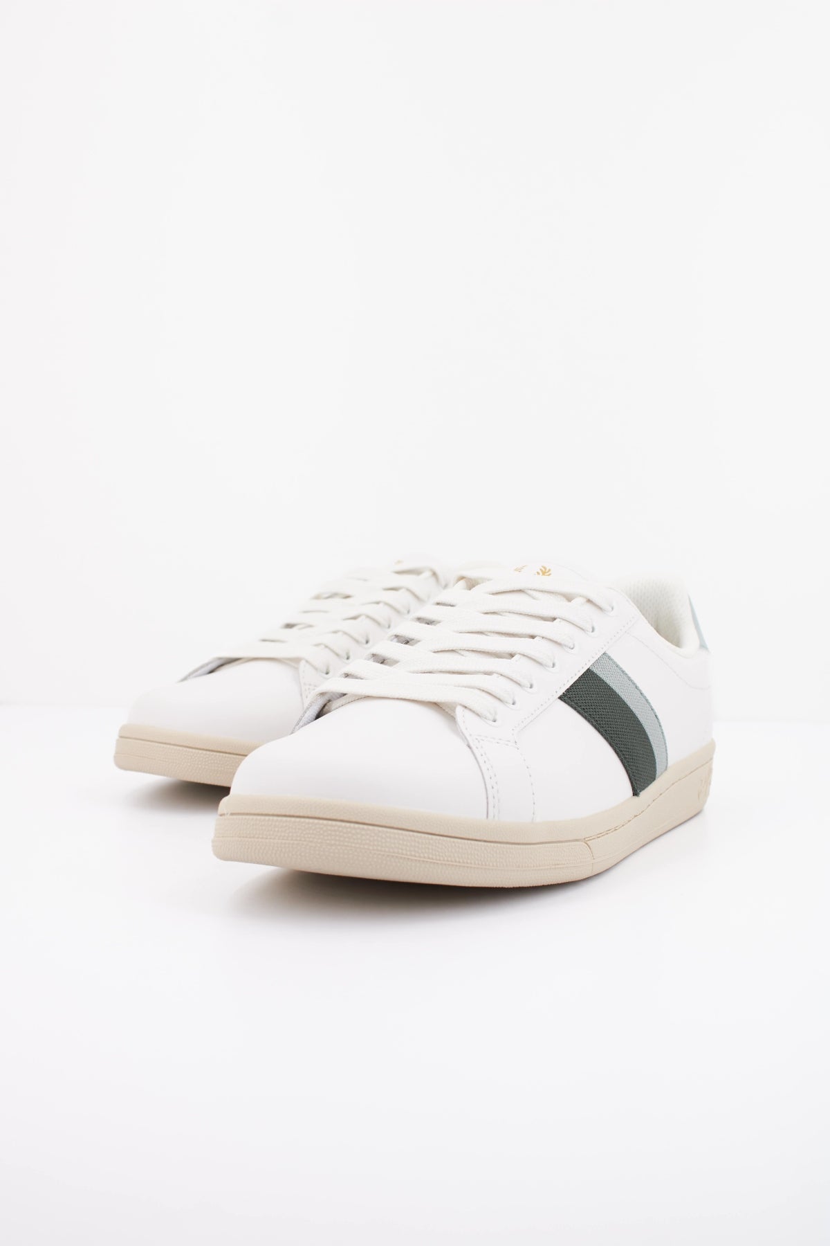 FRED PERRY LEATHER TAPE D en color BLANCO (2)