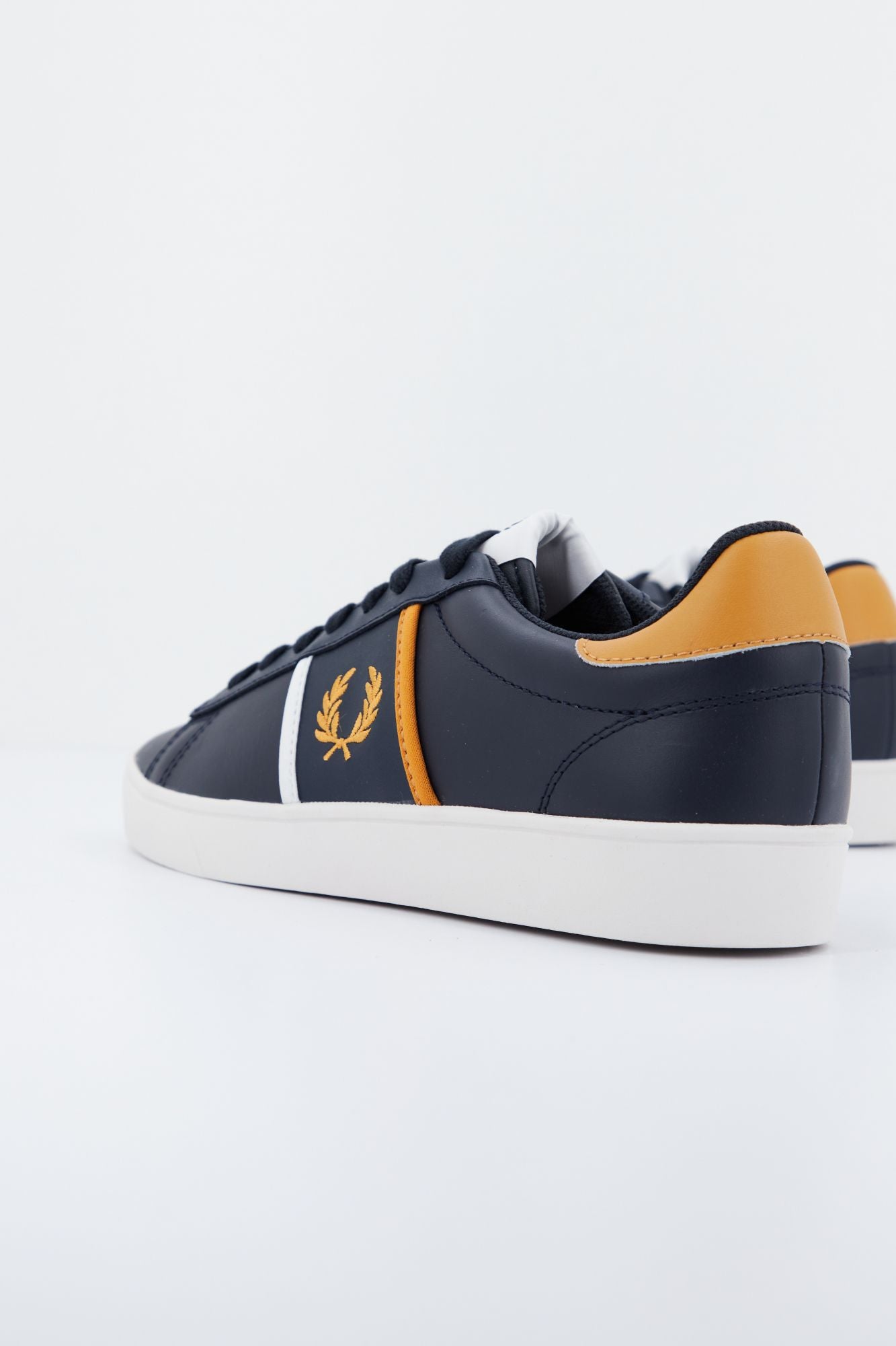 FRED PERRY  SPENCER LEATHER/TIP en color AZUL (3)