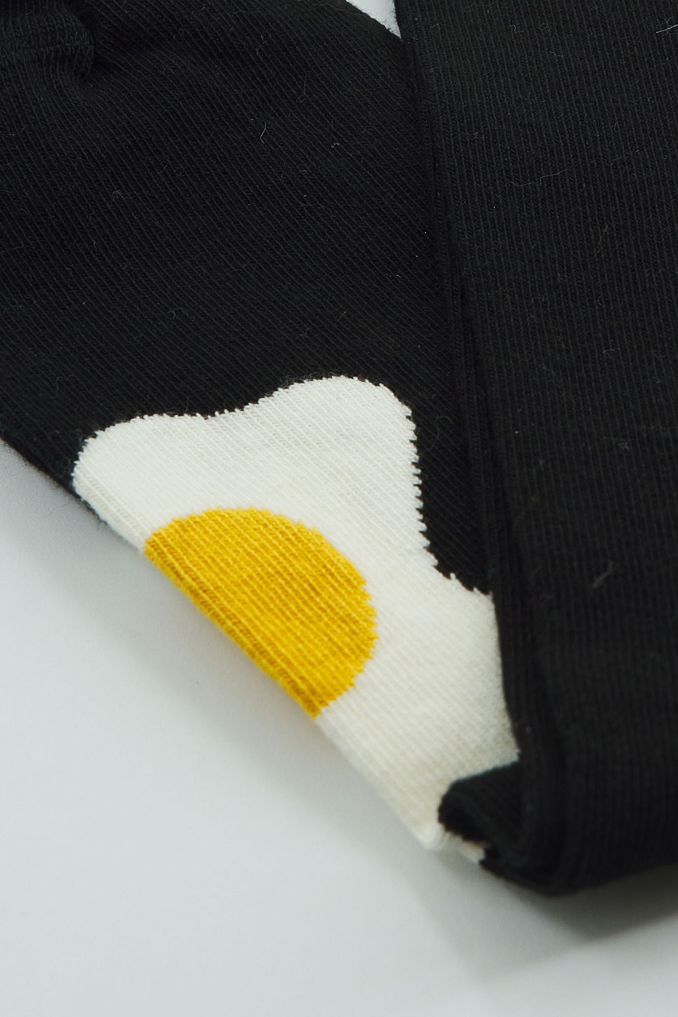 HAPPY SOCKS EGGSTRA SOCK en color NEGRO (4)