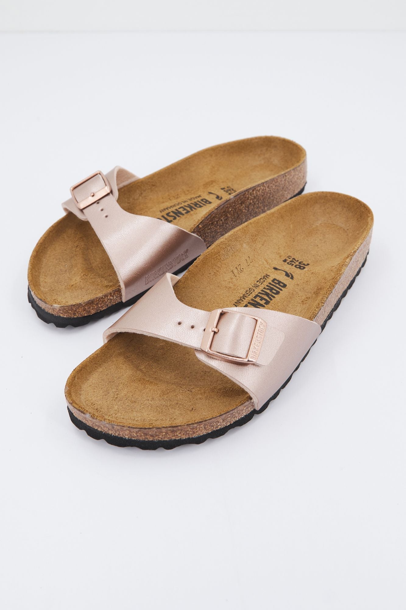 BIRKENSTOCK  MADRID BF en color NUDE (1)