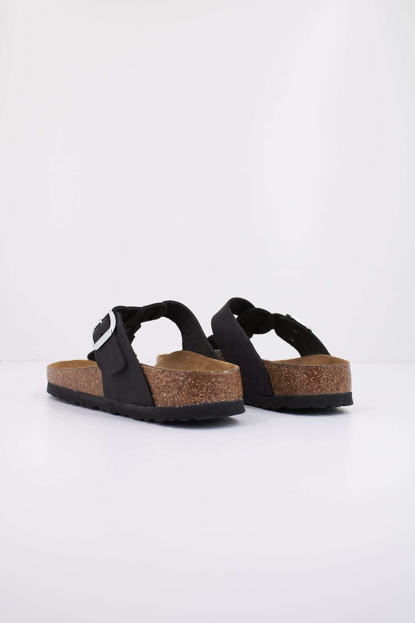 BIRKENSTOCK GIZEH OILED LEATHER en color NEGRO (3)