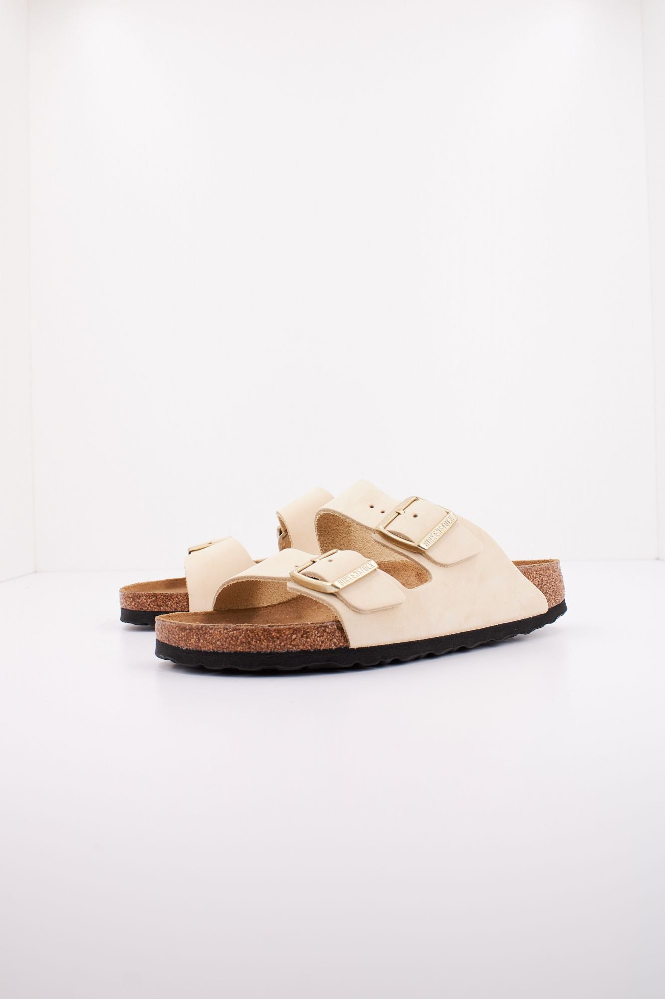 BIRKENSTOCK ARIZONA BS en color BEIS (2)