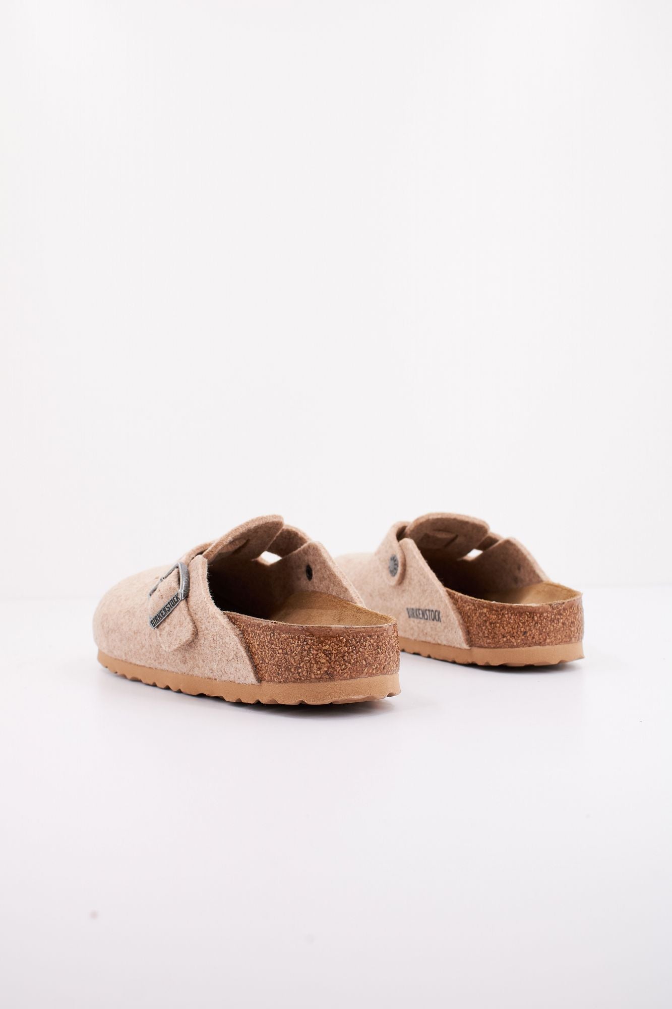 BIRKENSTOCK BOSTON BS en color BEIS (3)
