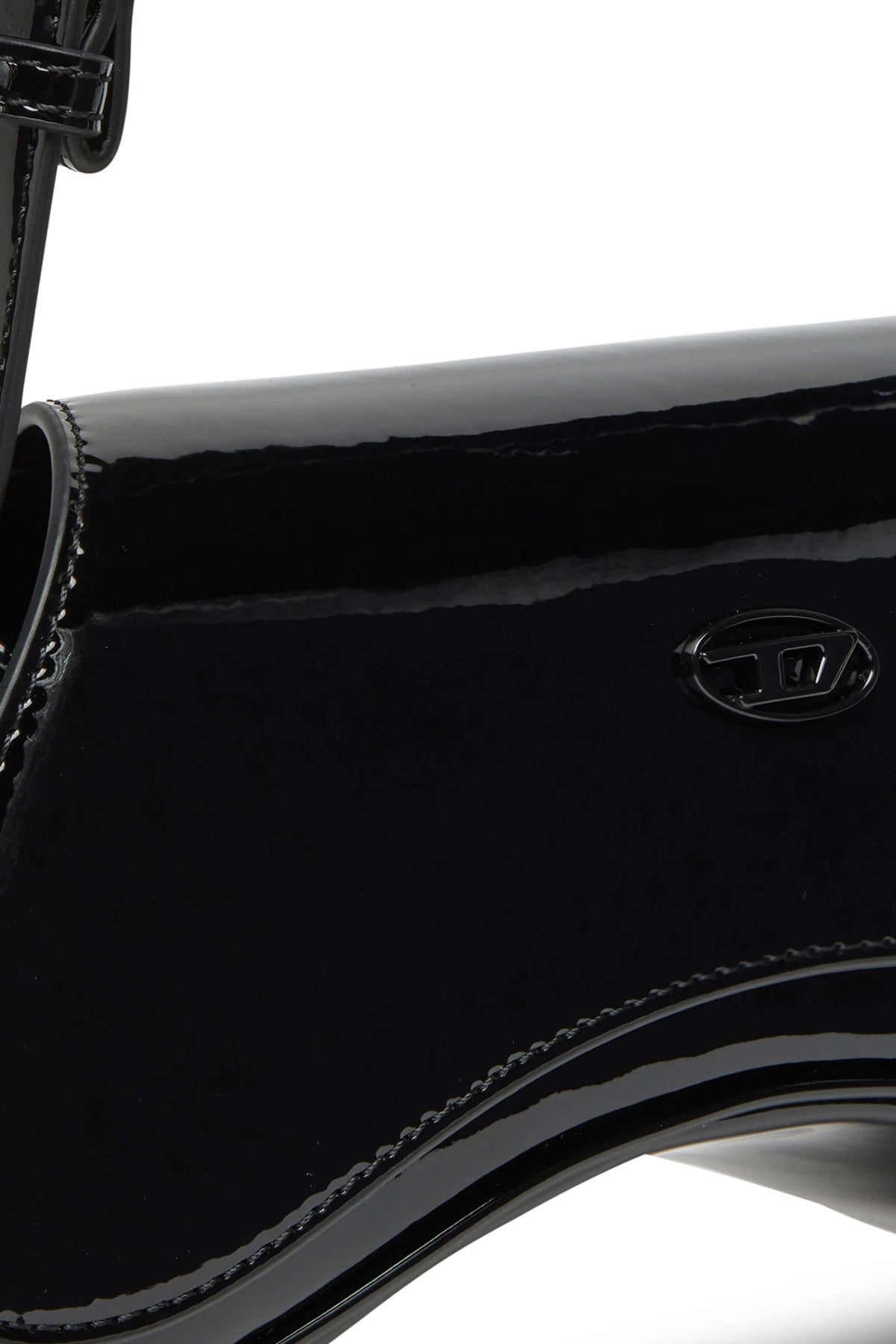 DIESEL PLAY SHOULDER en color NEGRO (4)