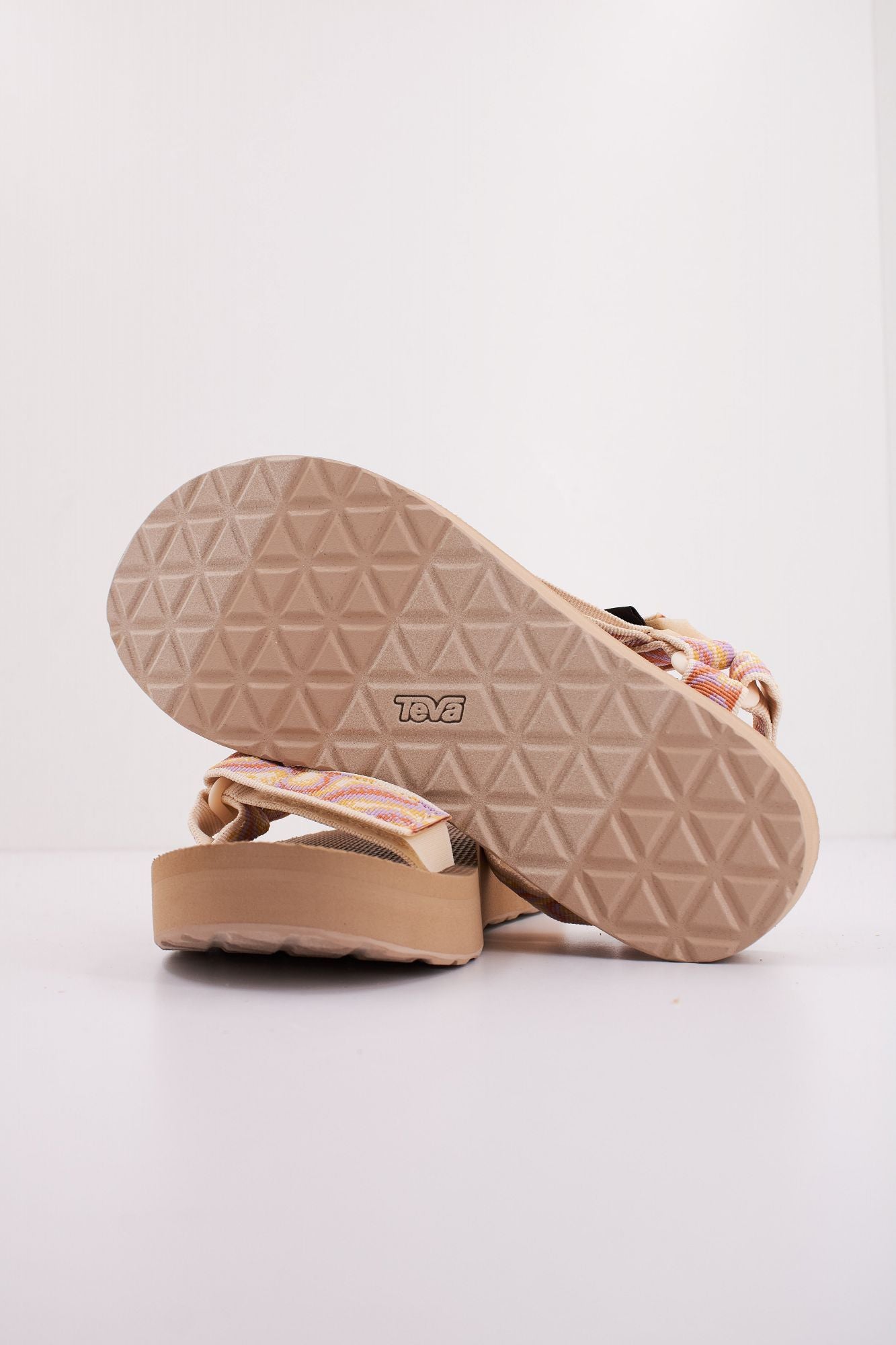 TEVA  W MIDFORM UNIVERSAL en color MARRON (5)