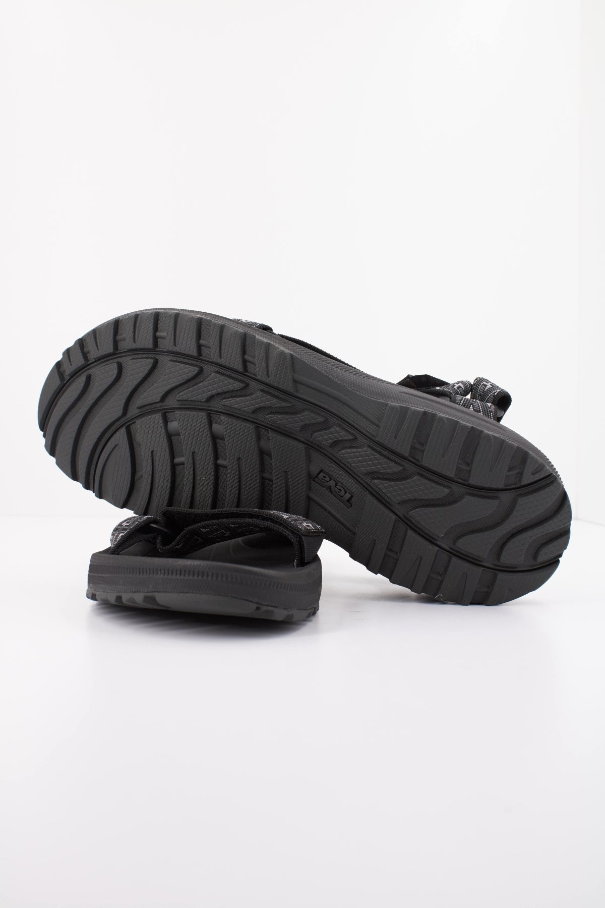 TEVA M WINSTED en color NEGRO (5)