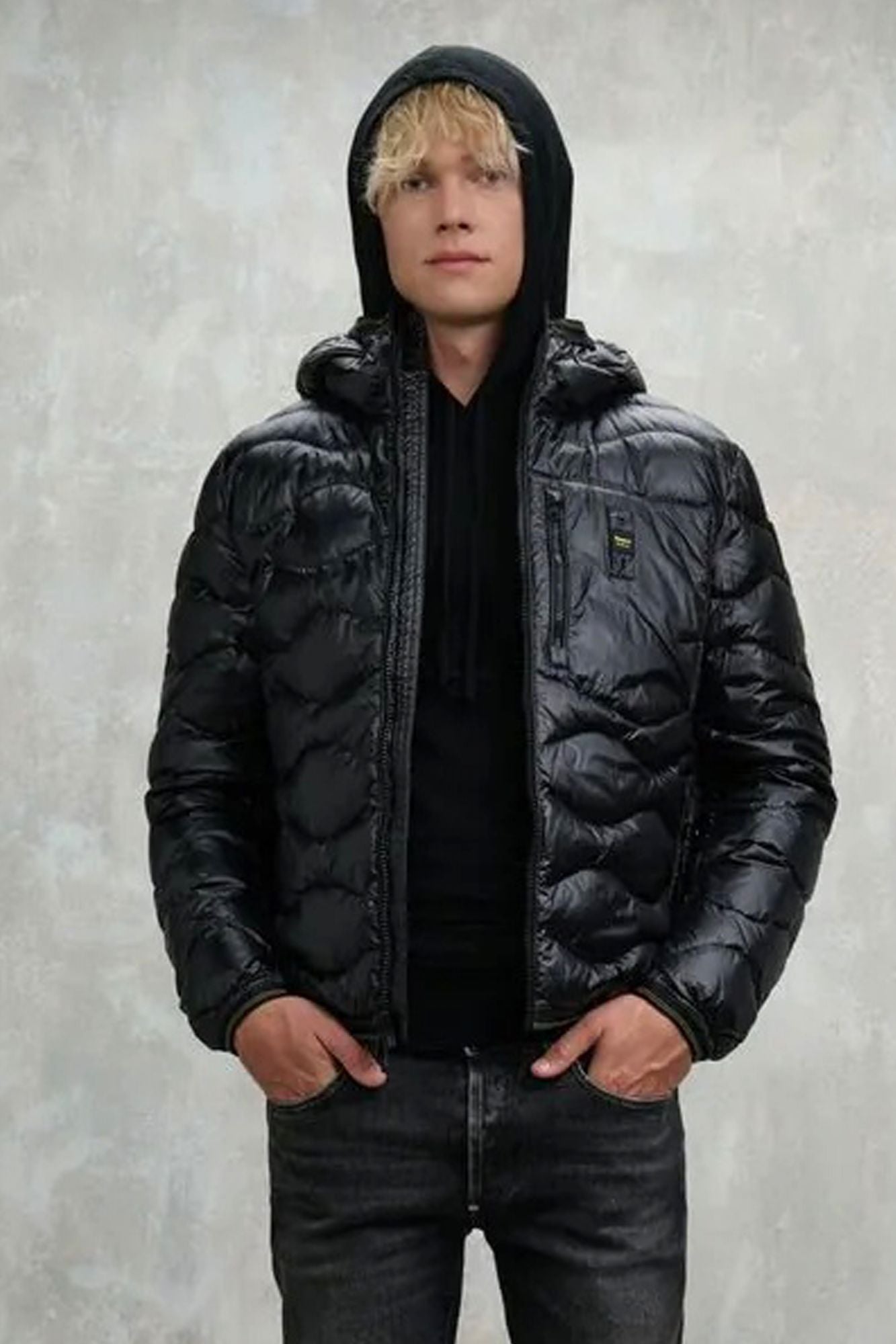 BLAUER  WAVE  en color NEGRO (1)
