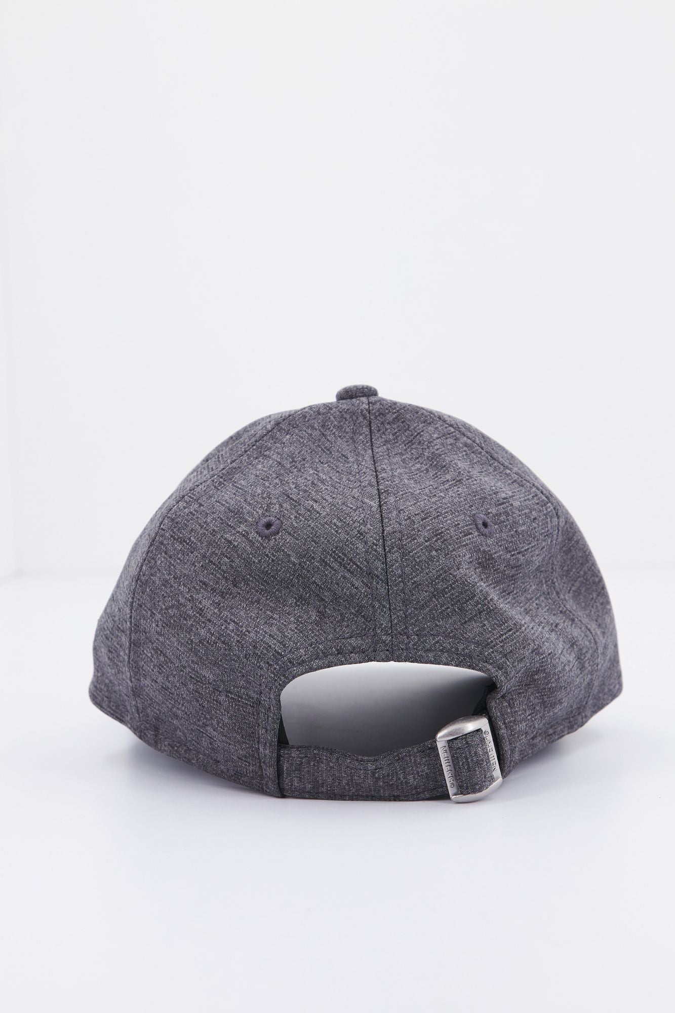 NEW ERA TECH JERSEY 9FORTY  en color GRIS (3)