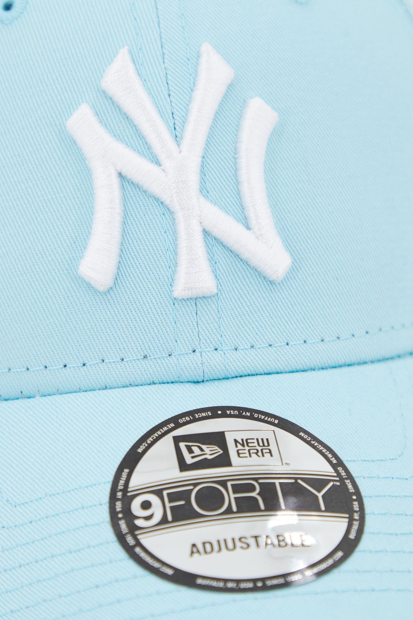 NEW ERA  LEAGUE ESSENTIAL 9FORTY NE en color AZUL (4)