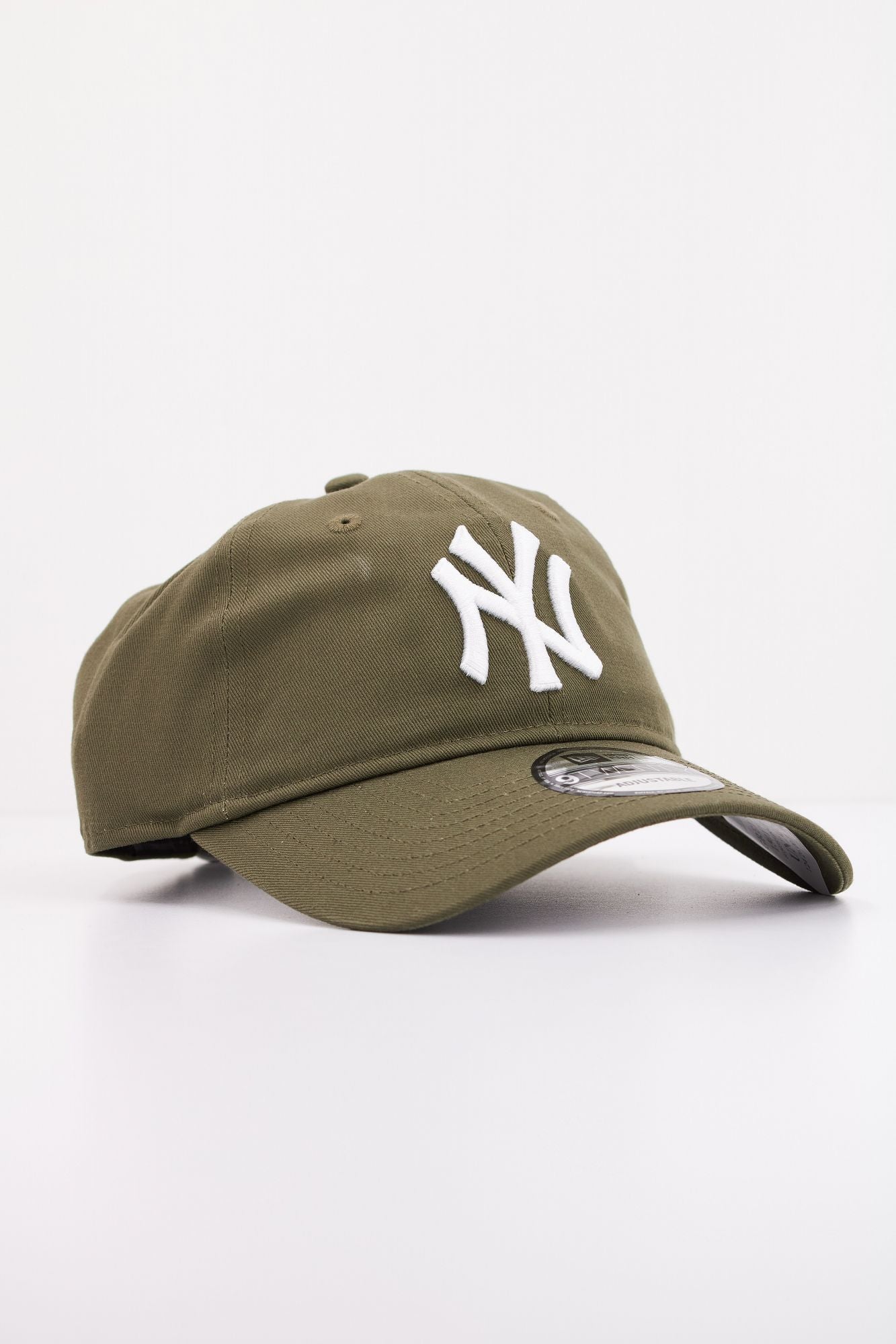 NEW ERA  LEAGUE ESS 9TWENTY en color VERDE (2)