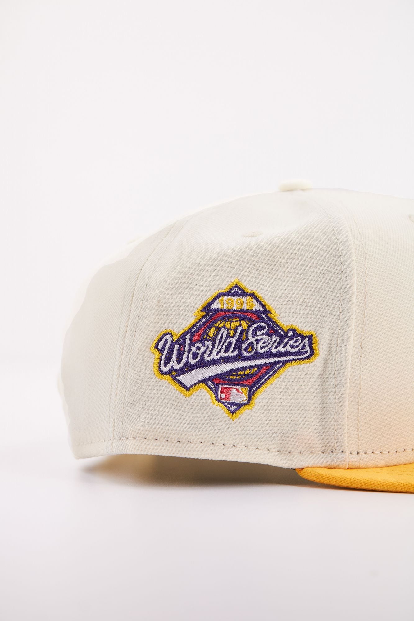 NEW ERA MLB FLORAL 9FIFTY ATLBRA en color BEIS (4)