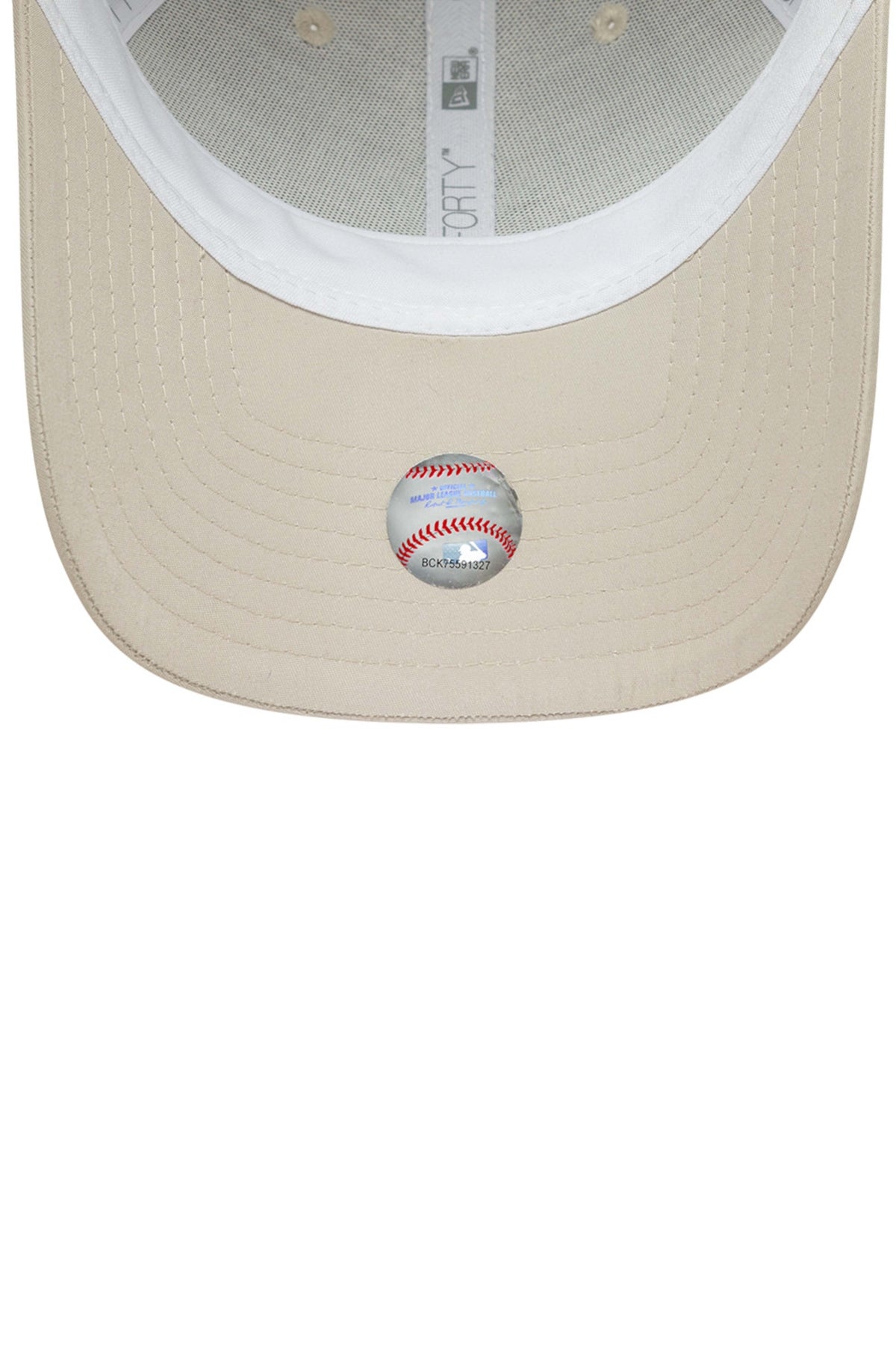 NEW ERA TRUKR NEYYAN  STNNOV en color BEIS (4)