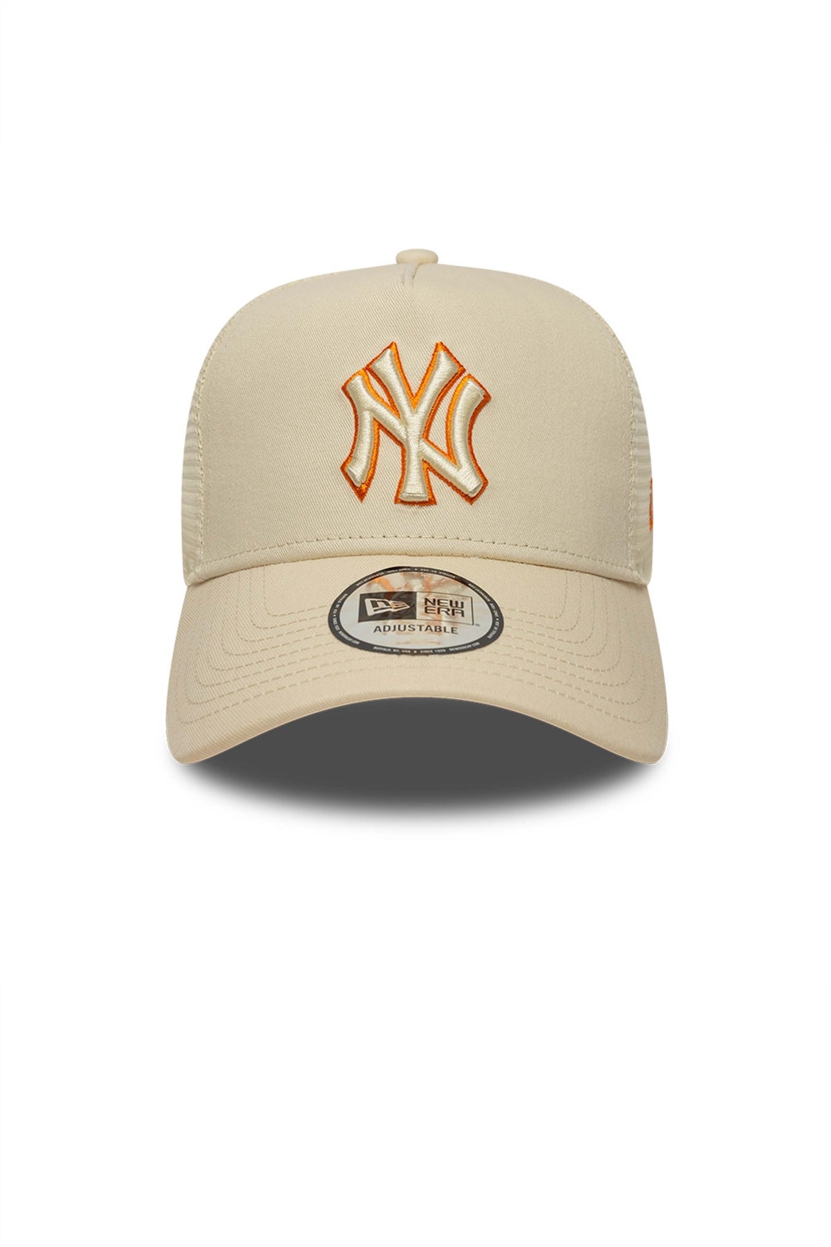 NEW ERA OUTLINE EF TRUCKER  en color BEIS (1)