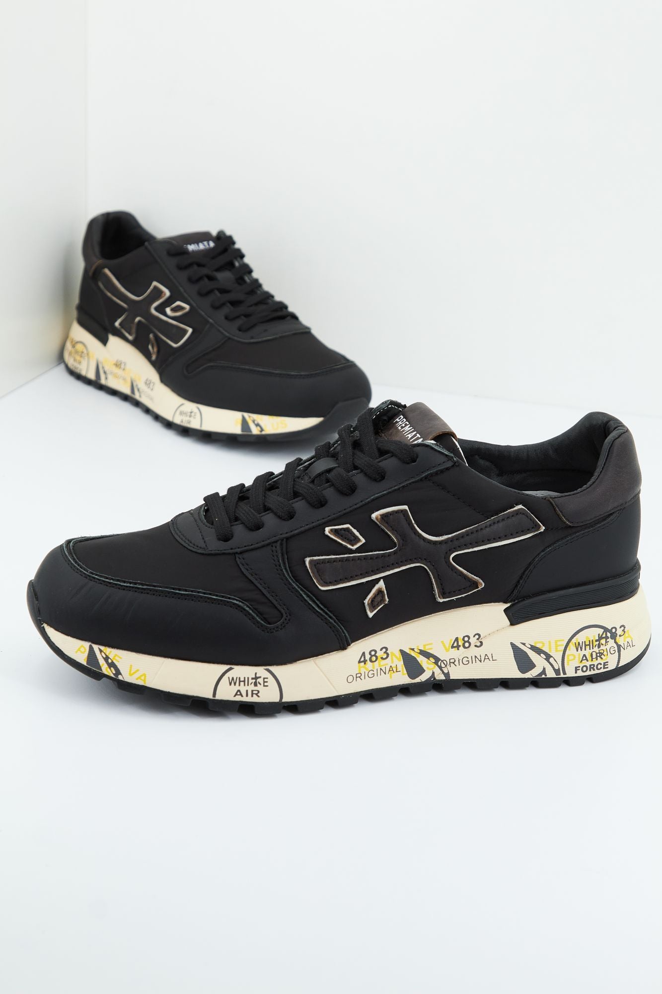 PREMIATA MICK  en color NEGRO (1)