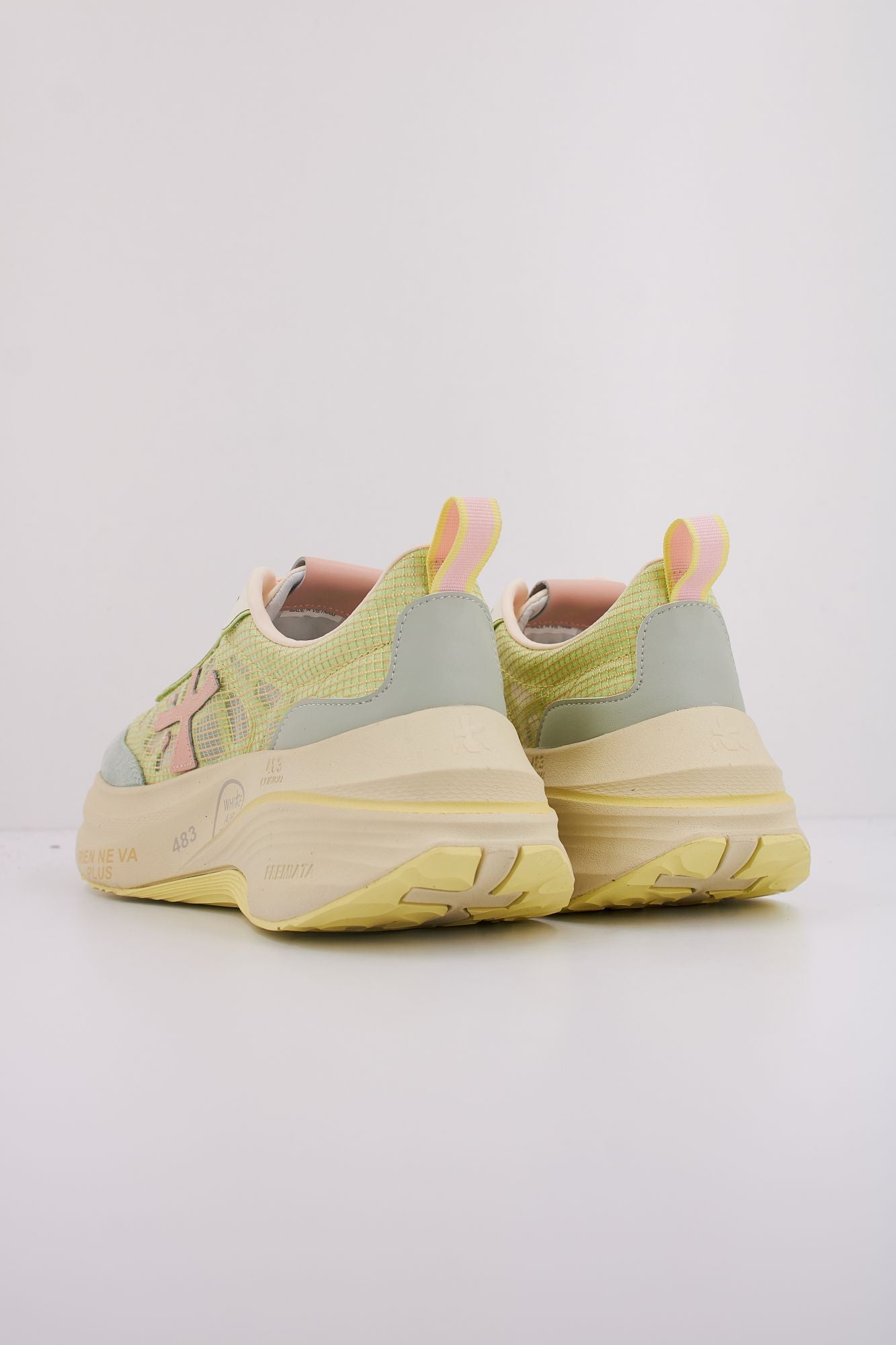 PREMIATA HILL en color VERDE (4)