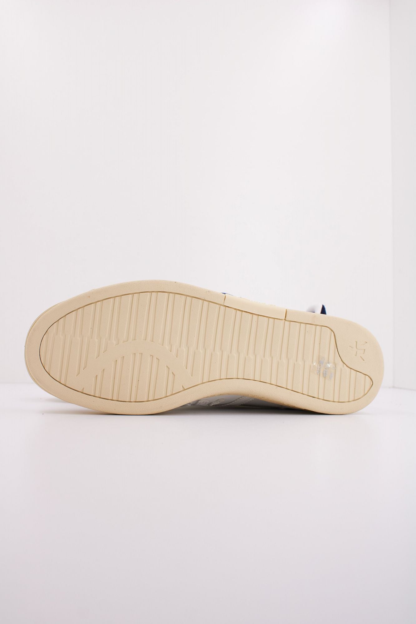 PREMIATA RUSSELL 7491  en color BLANCO (5)