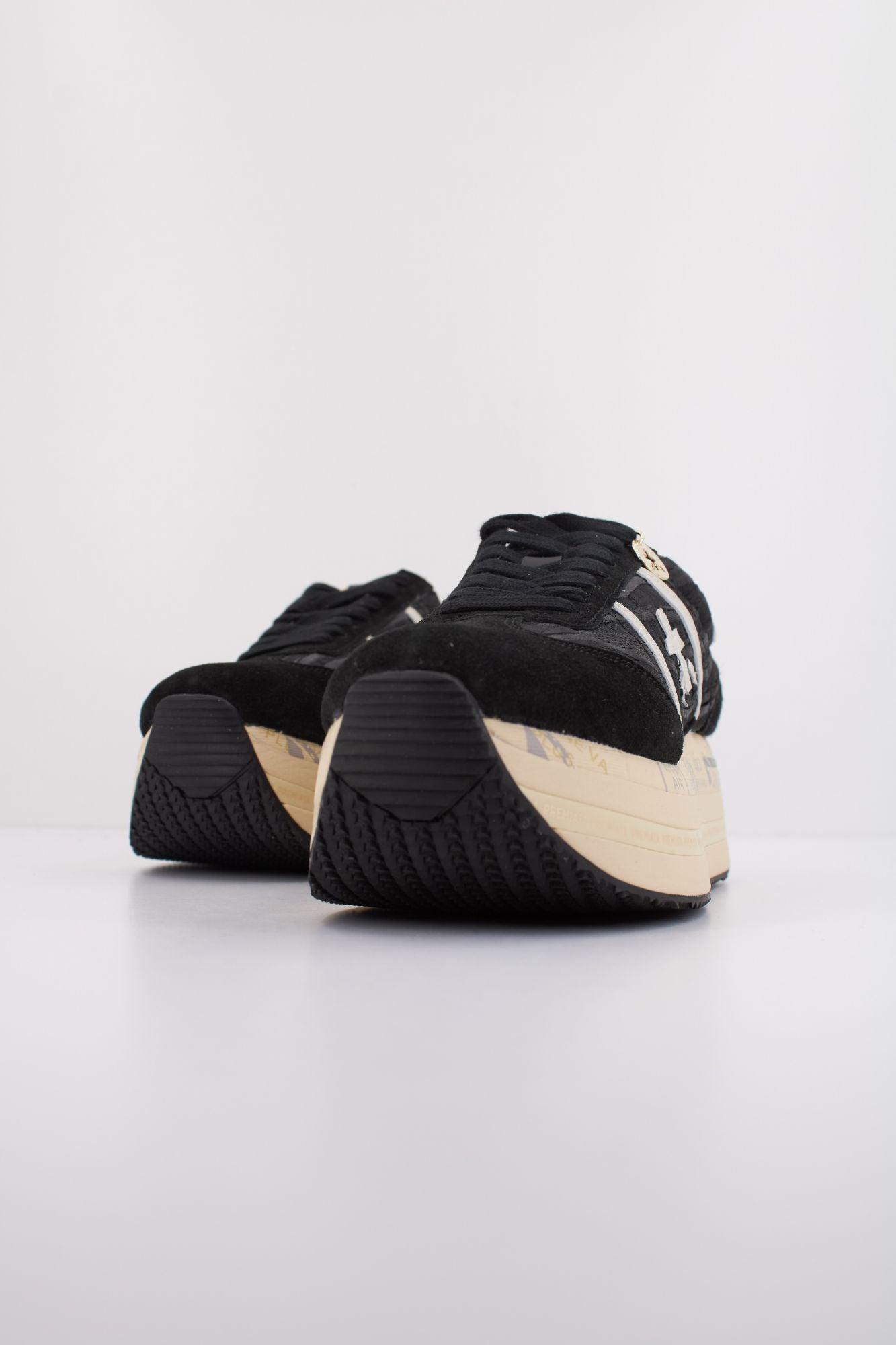 PREMIATA BETH 7740 en color NEGRO (2)