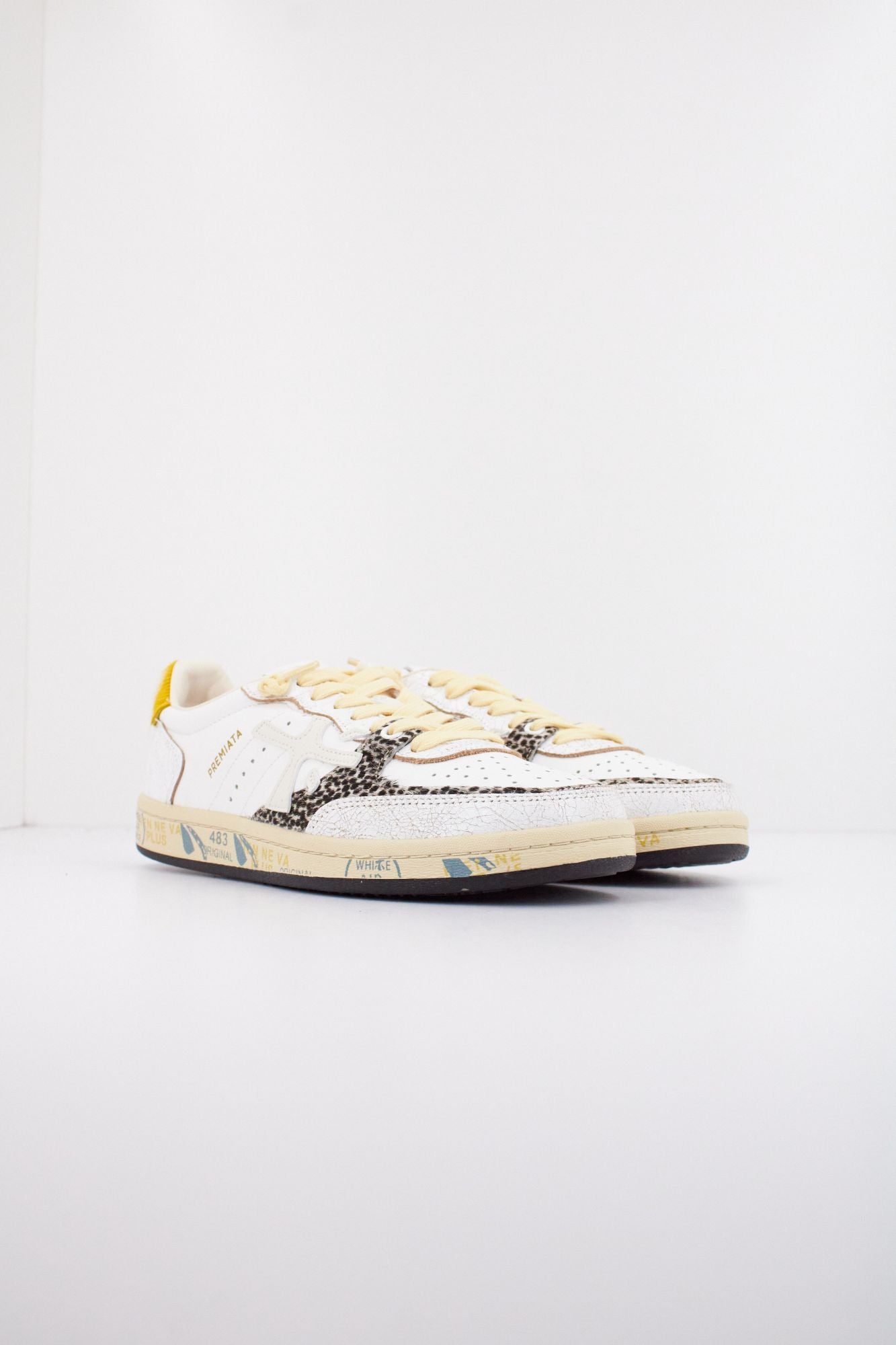 PREMIATA BSKTCLAD 7667 en color BLANCO (2)