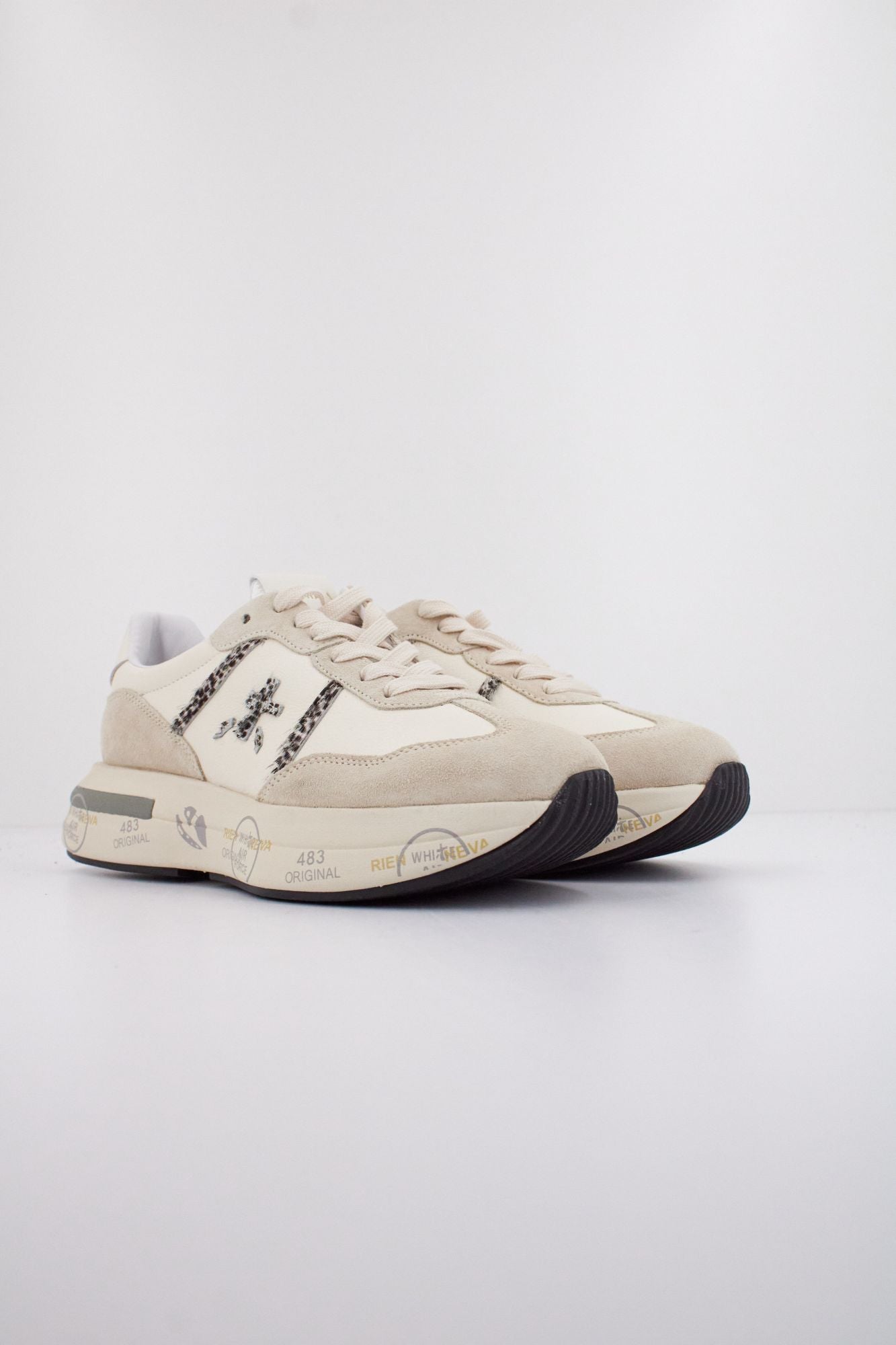 PREMIATA CASSIE 7682 en color BEIS (2)
