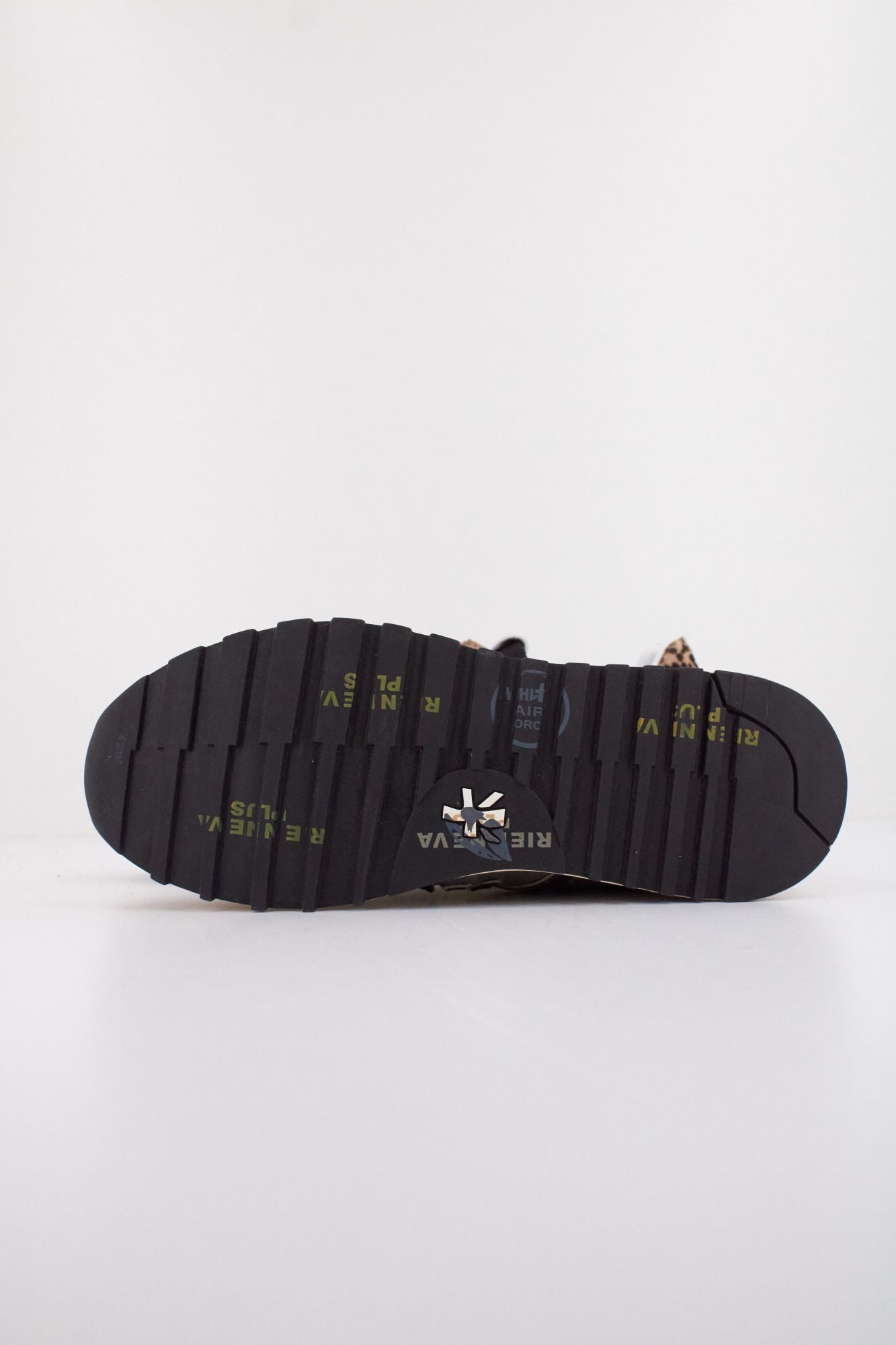 PREMIATA LUCYD 7019 en color VERDE (5)