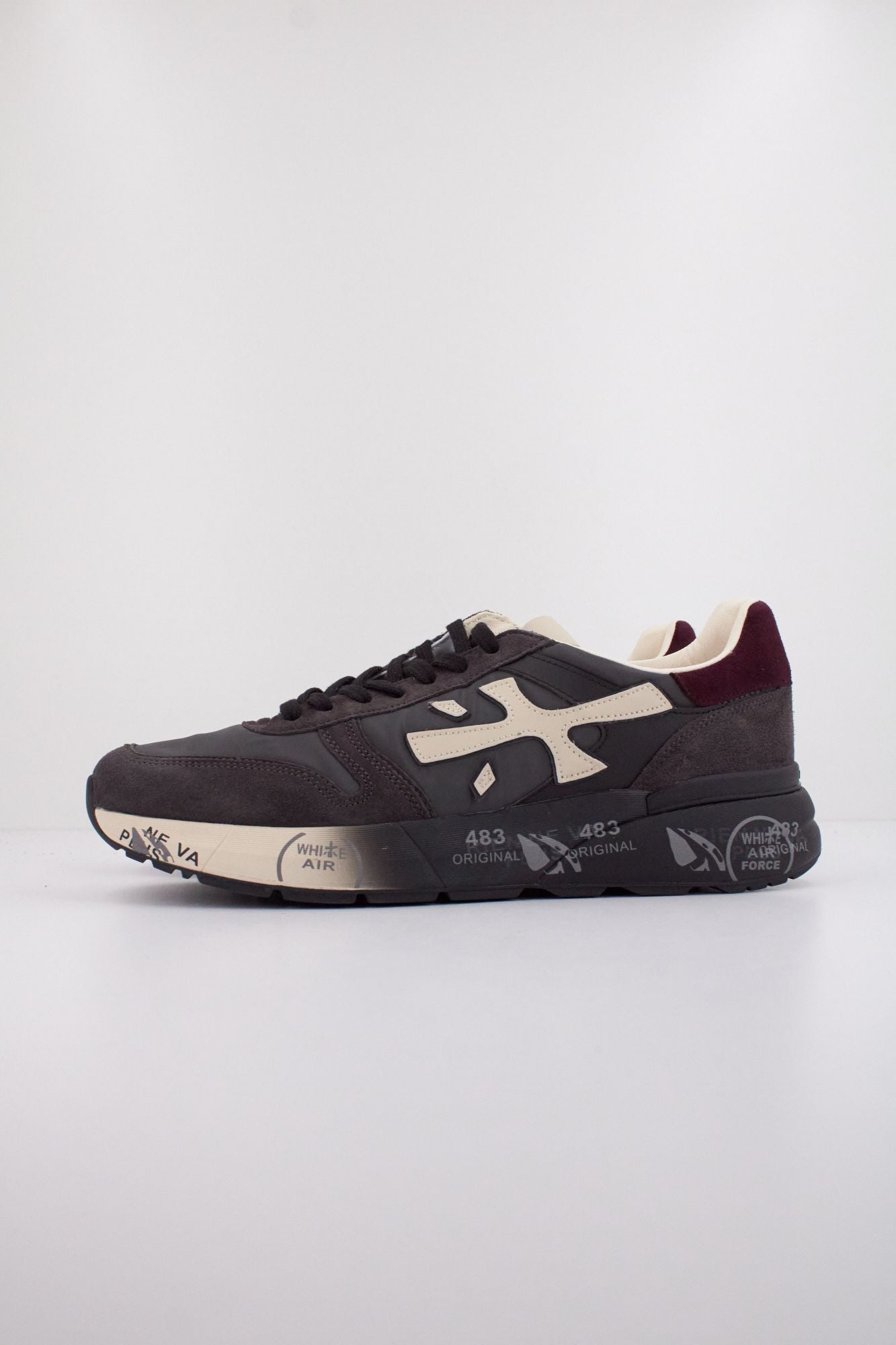 PREMIATA MICK 7719 en color NEGRO (1)