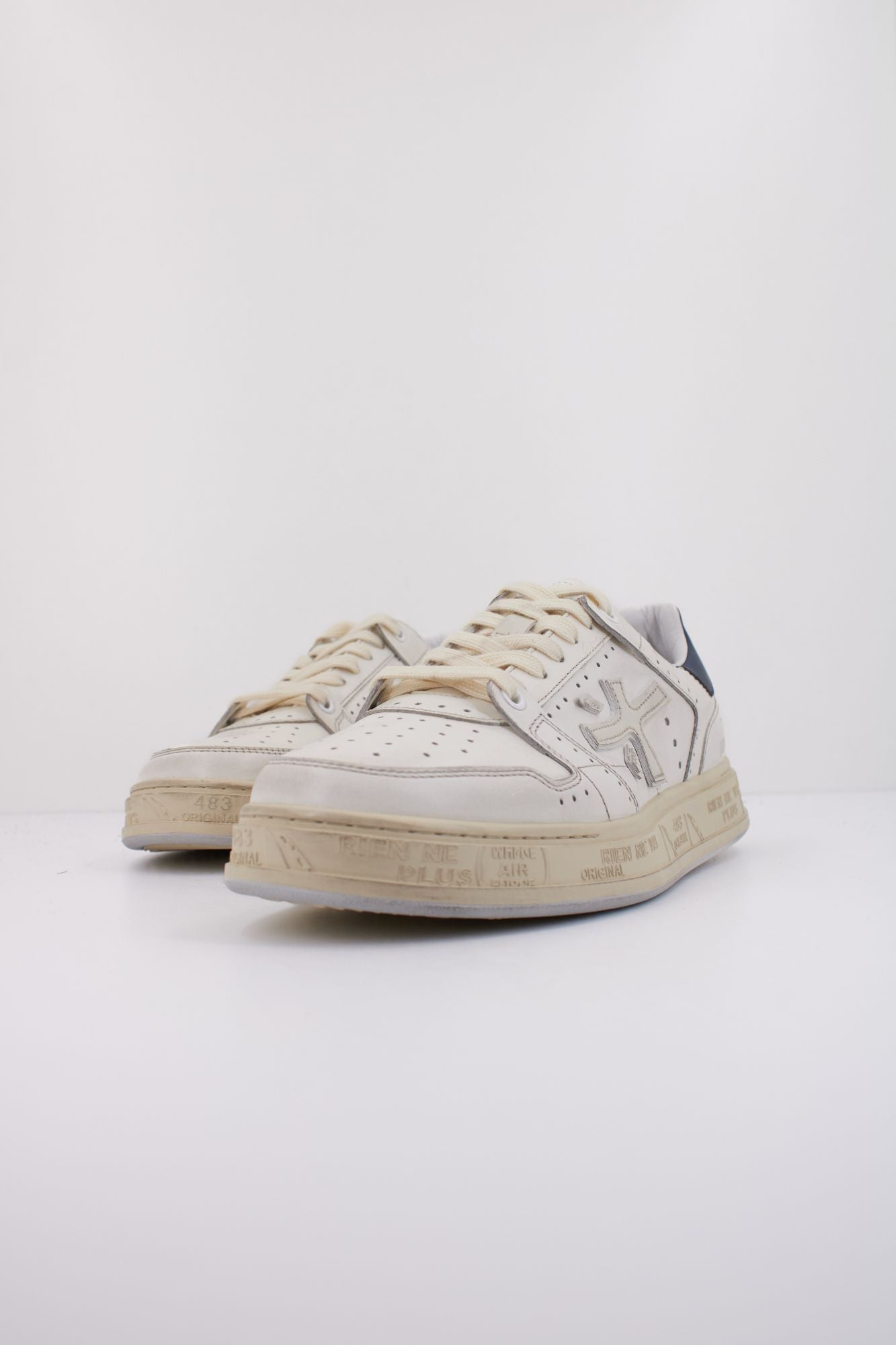 PREMIATA QUINN 7875  en color BLANCO (2)
