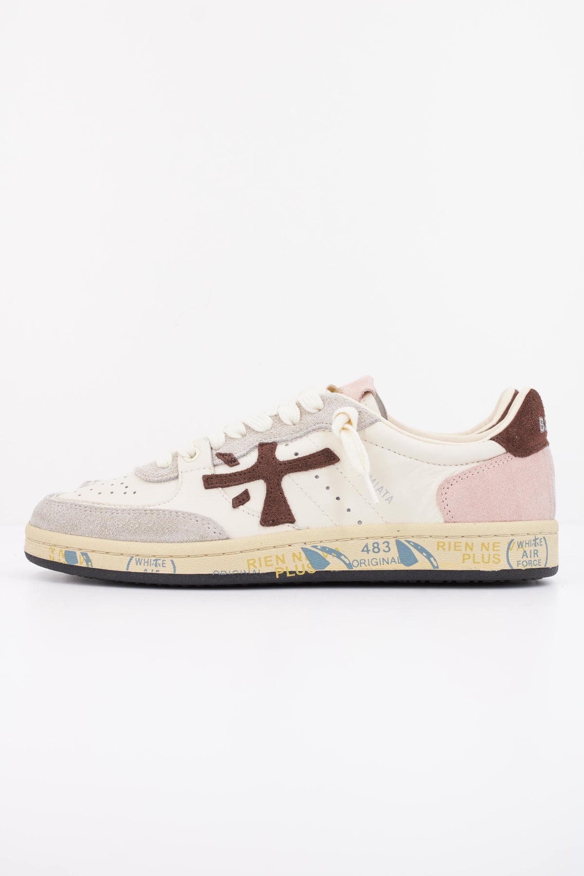 PREMIATA BSKTCLAD 8284 en color BEIS (1)
