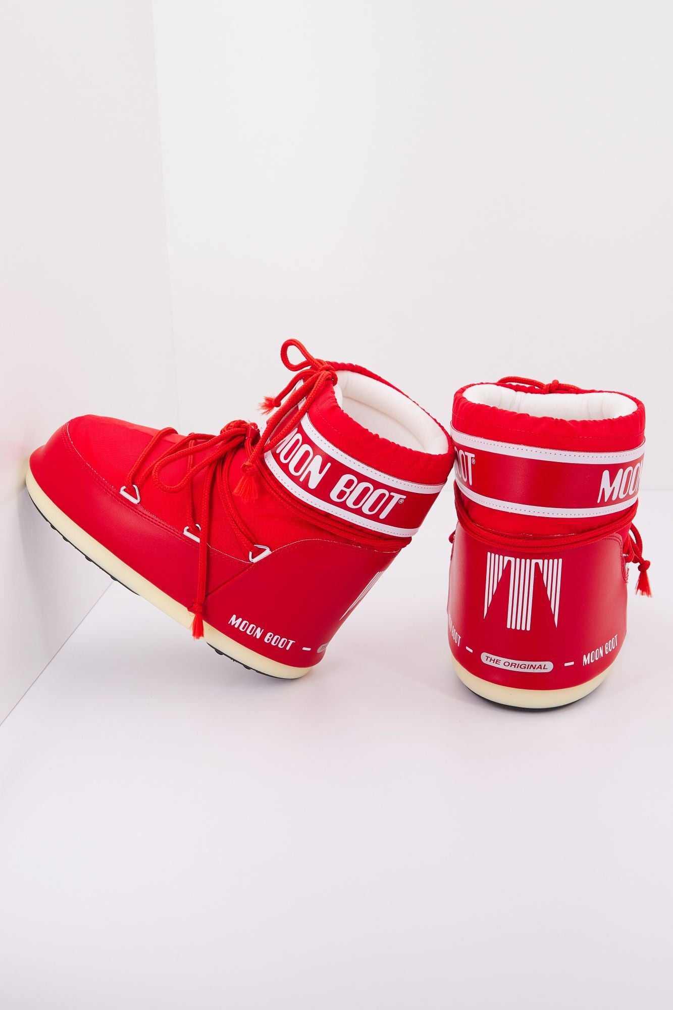 MOON BOOT  ICON LOW NYL en color ROJO (2)