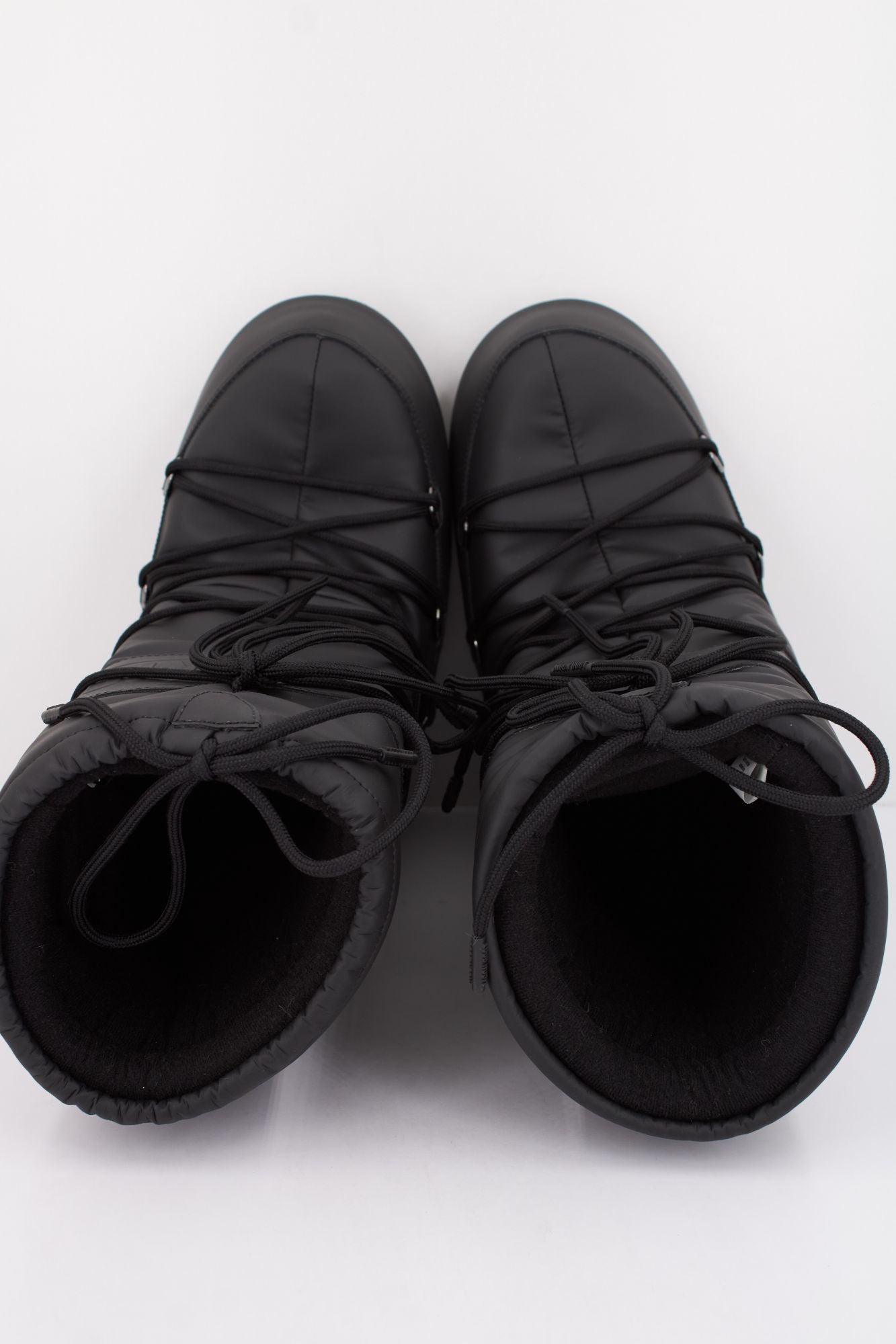 MOON BOOT MB ICON RUBBER en color NEGRO (3)