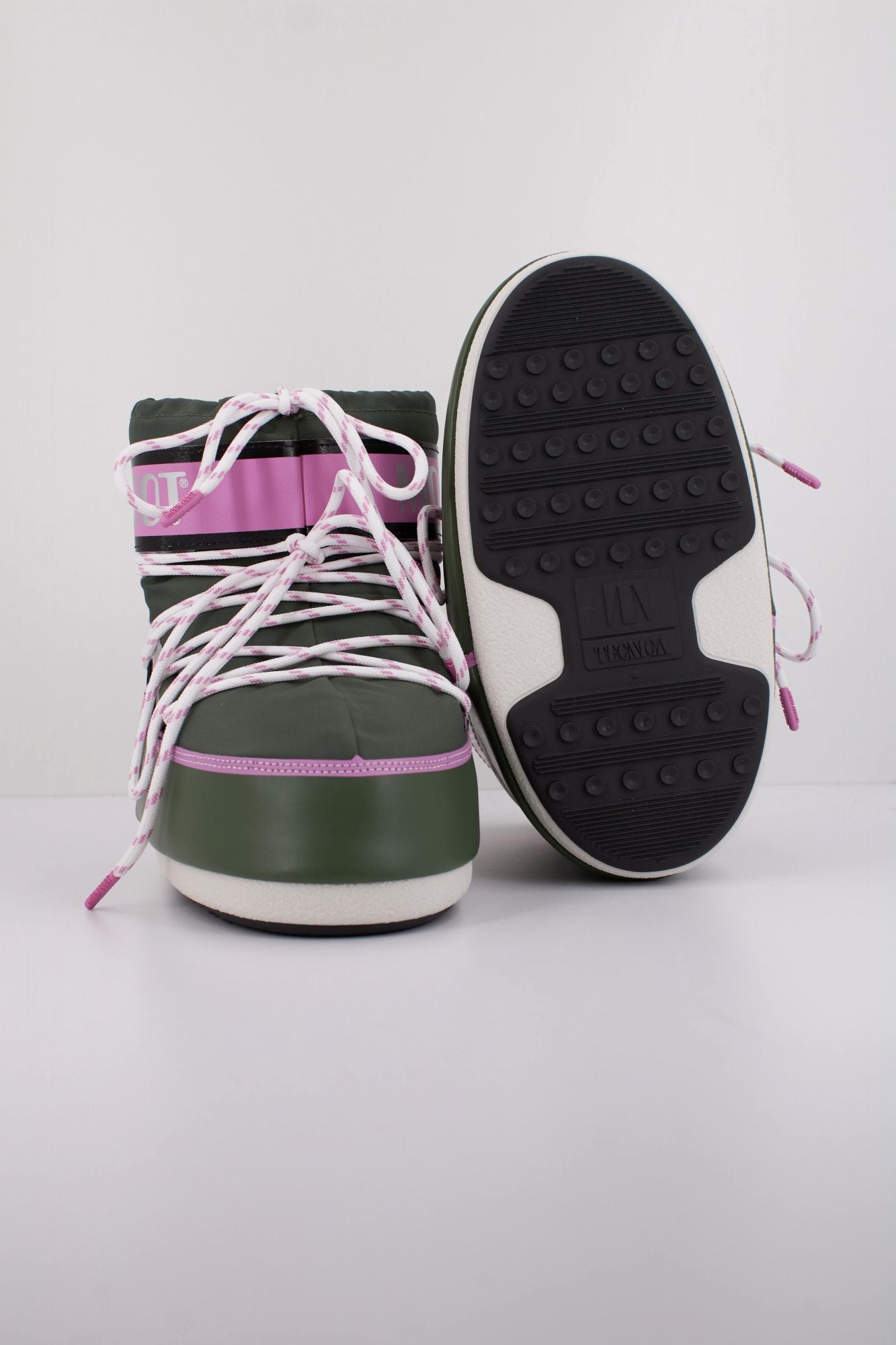 MOON BOOT MB ICON LOW SPACE en color VERDE (4)