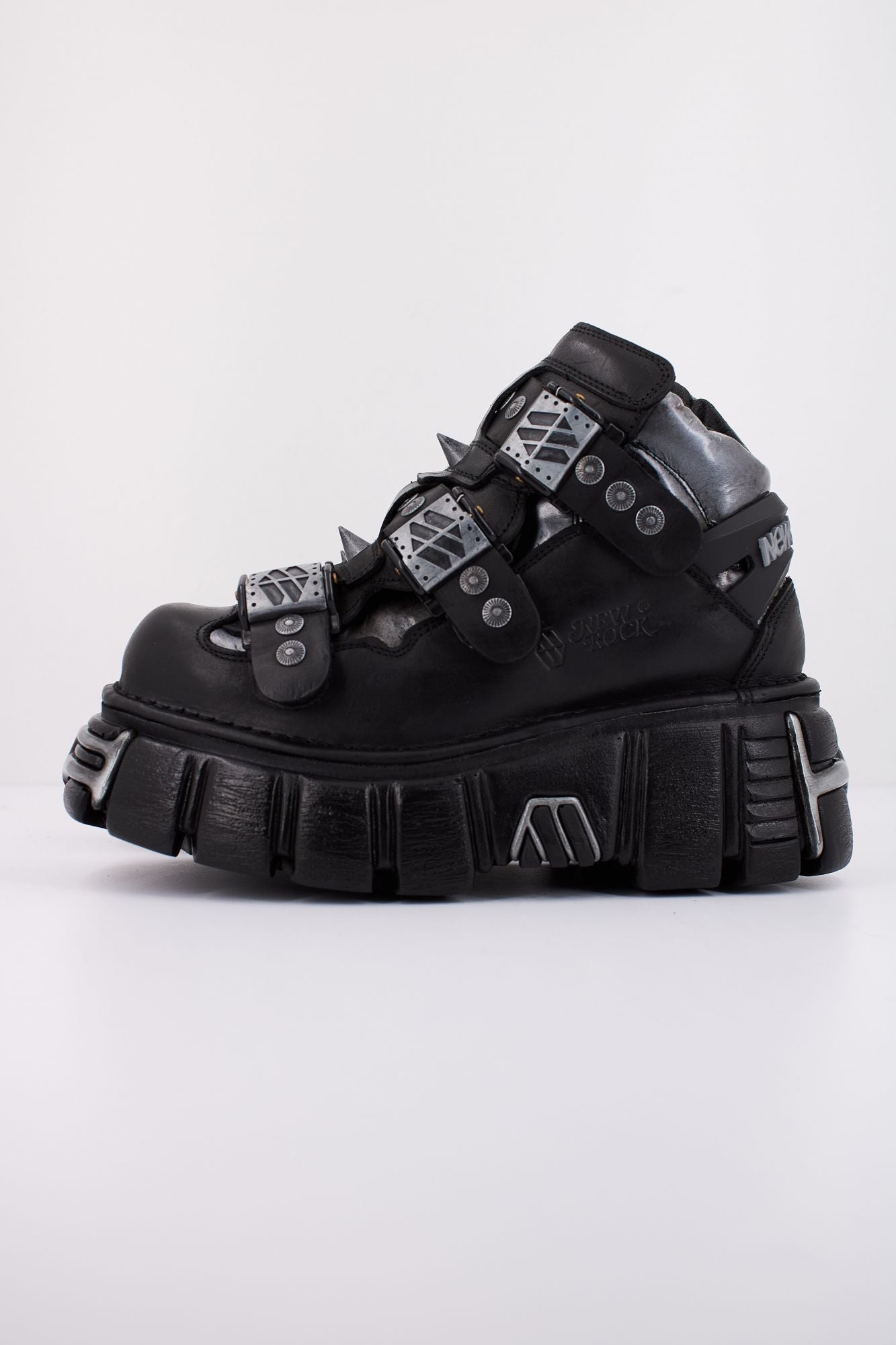 NEW ROCK M135 C1 en color NEGRO (1)