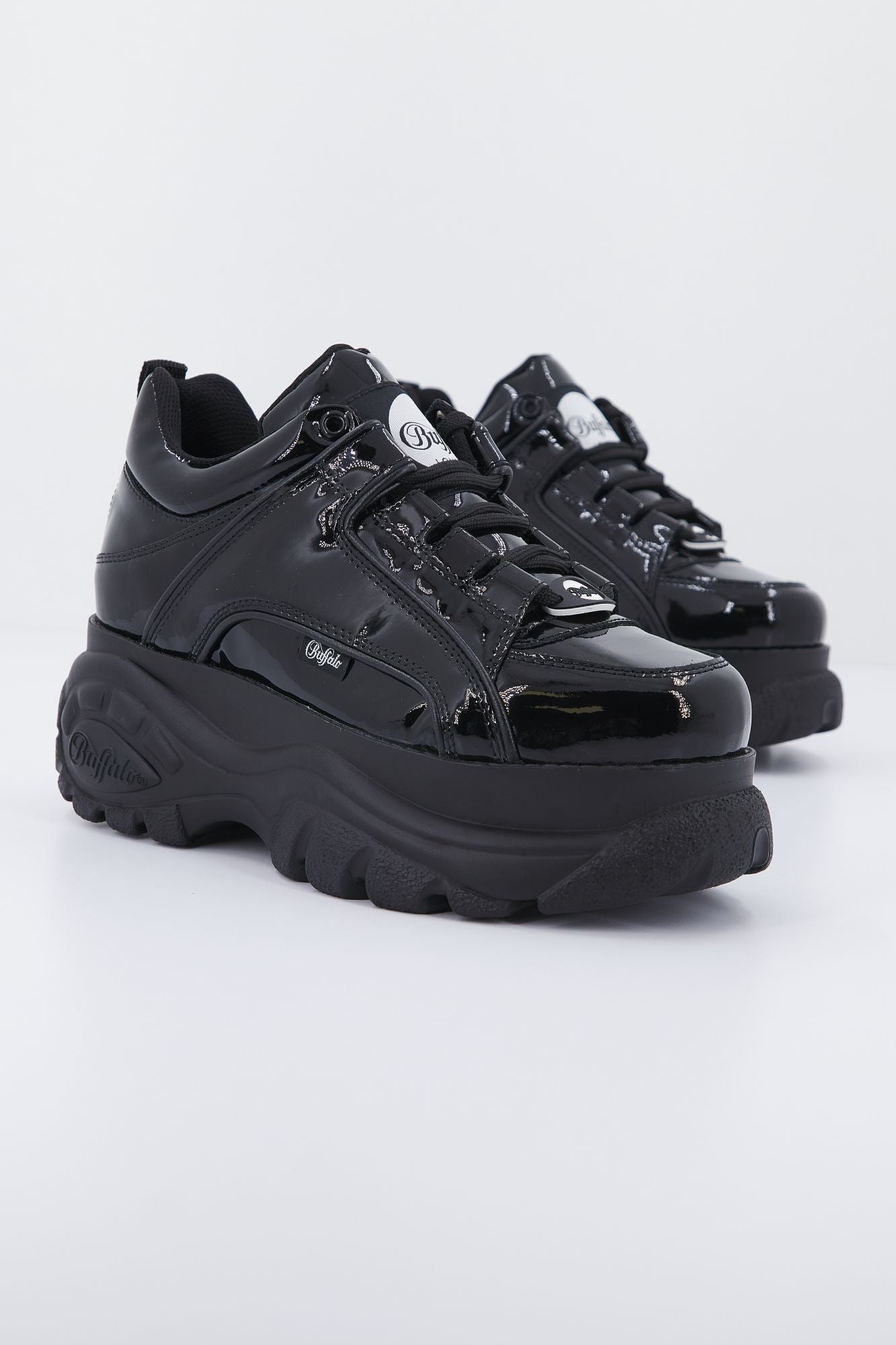 BUFFALO 1533234 1339 14 en color NEGRO (2)