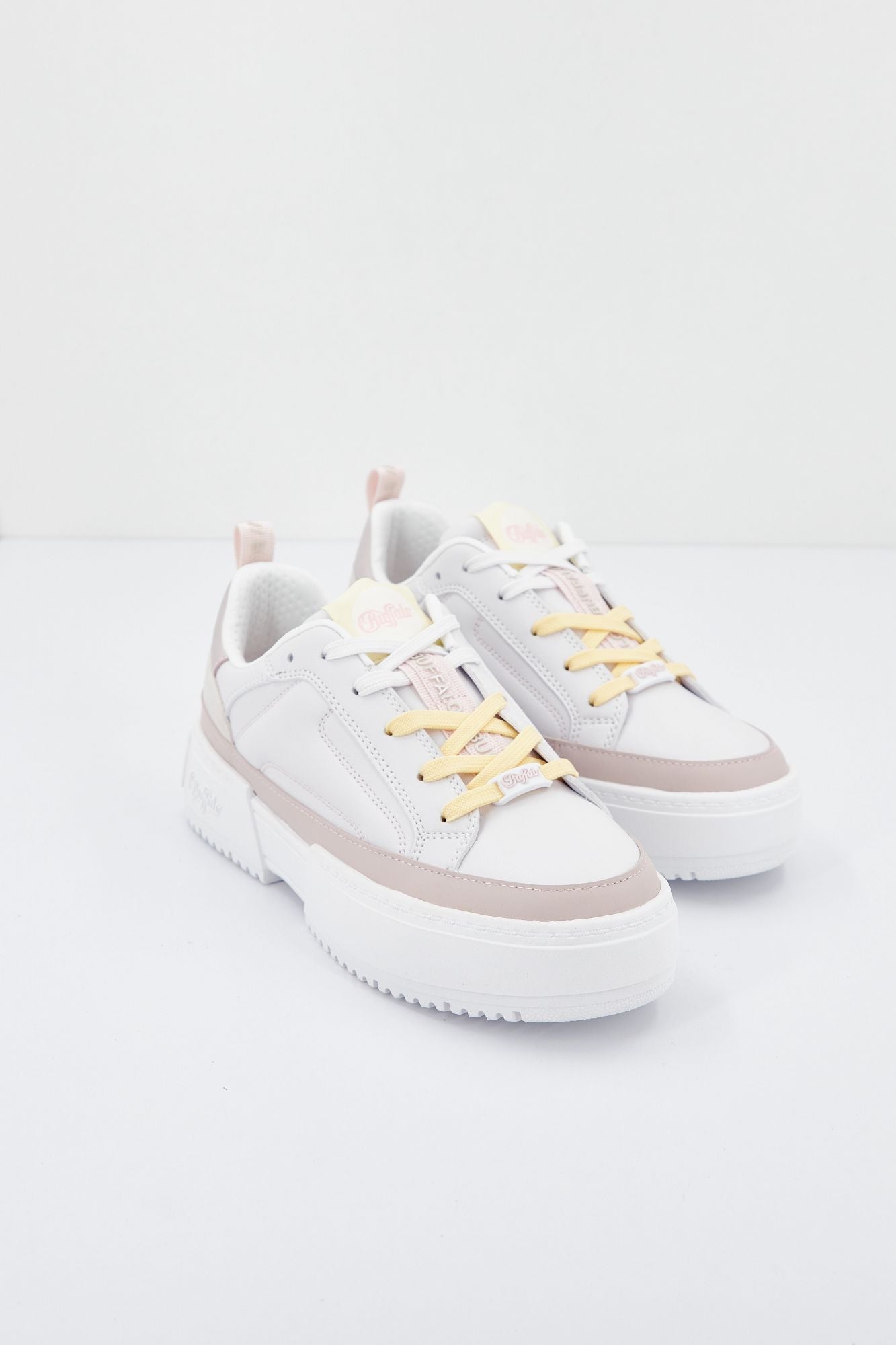 BUFFALO  RSE FOX LO en color BLANCO (1)