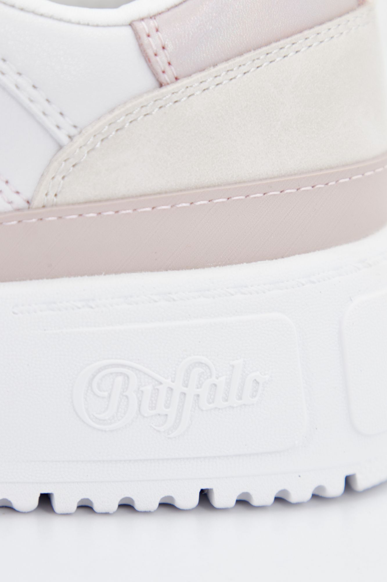 BUFFALO  RSE FOX LO en color BLANCO (4)