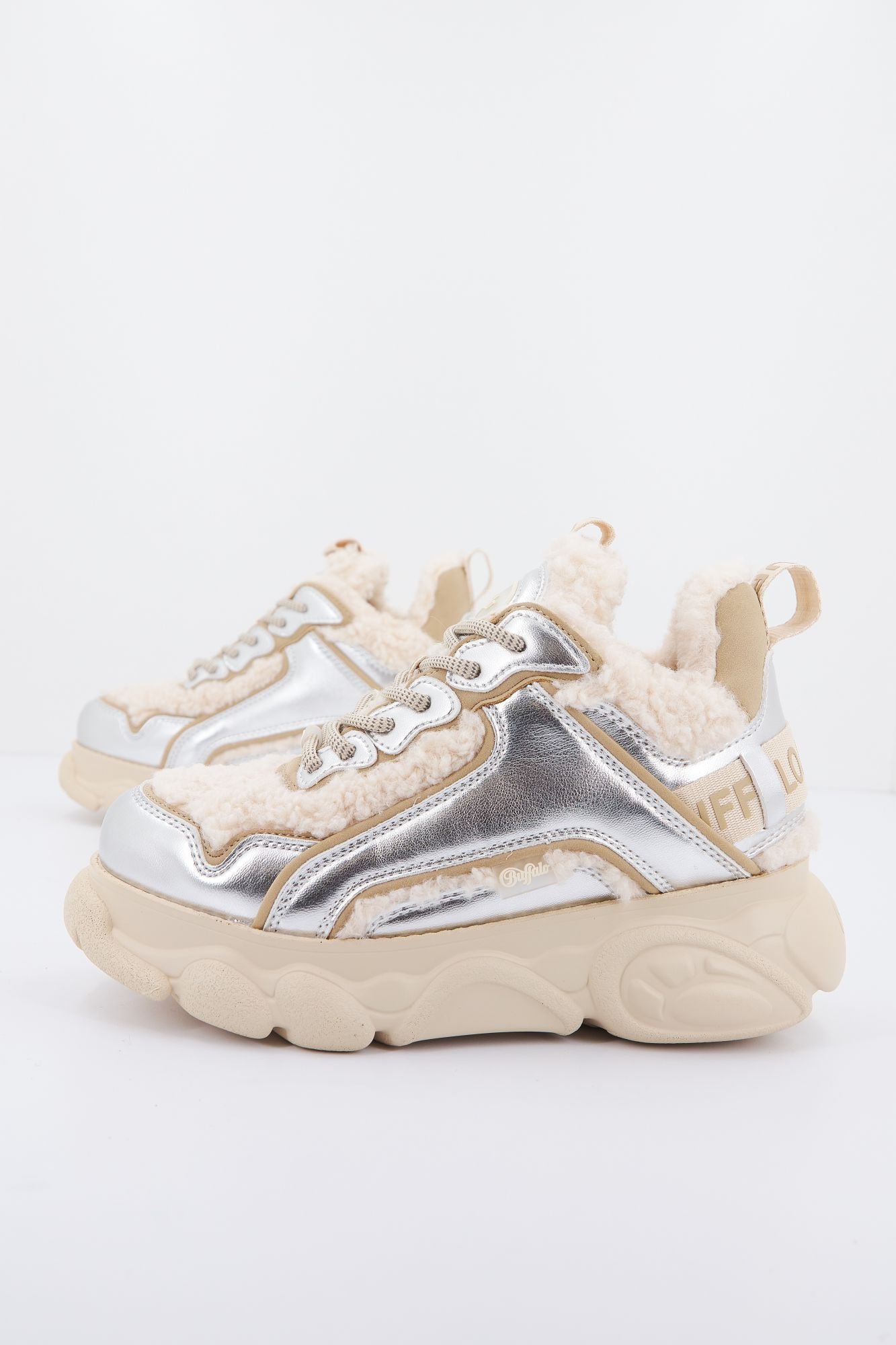 BUFFALO  CLD CHAI WARM en color PLATA (1)