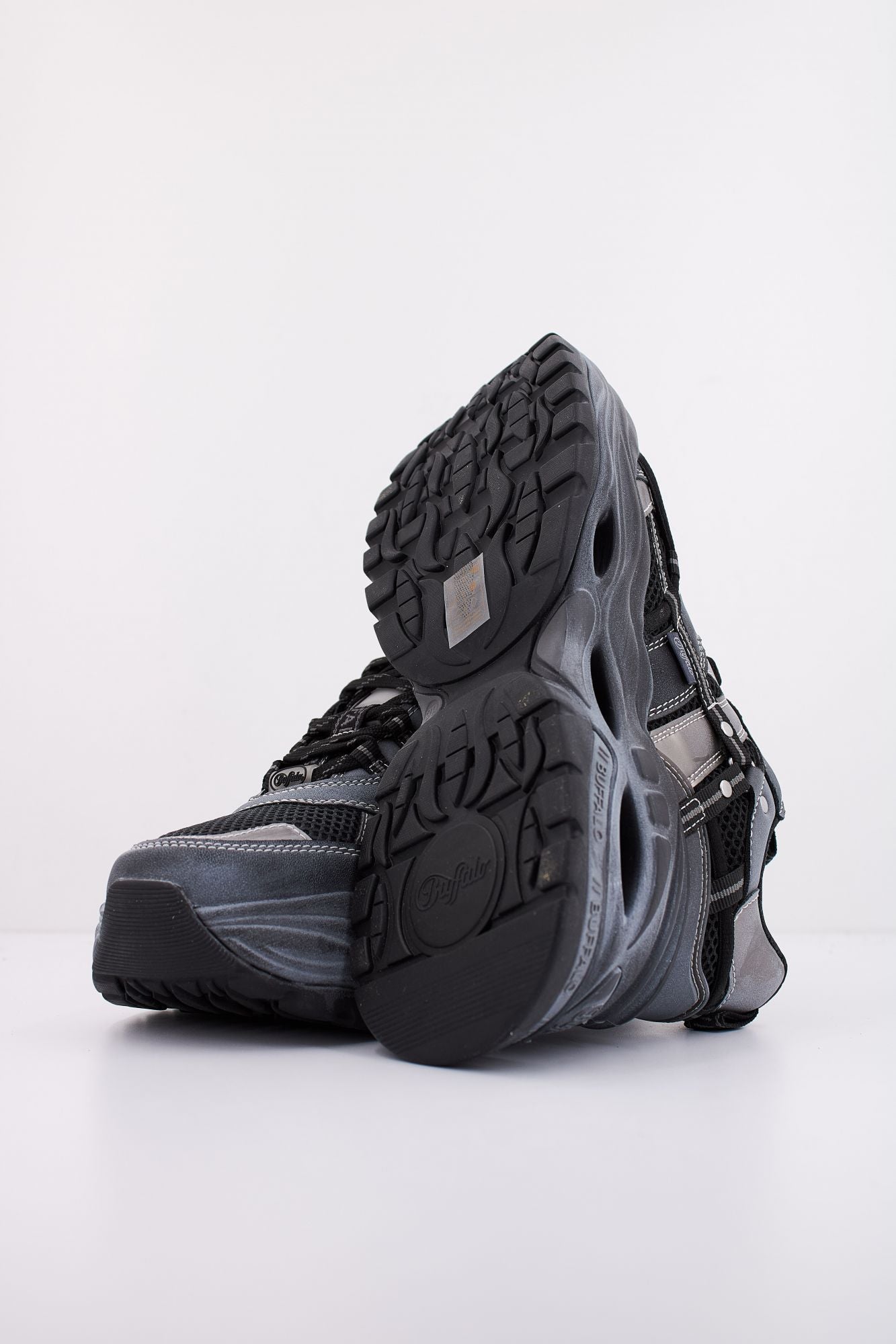 BUFFALO TRIPLET HOLLOW VNTG en color GRIS (5)