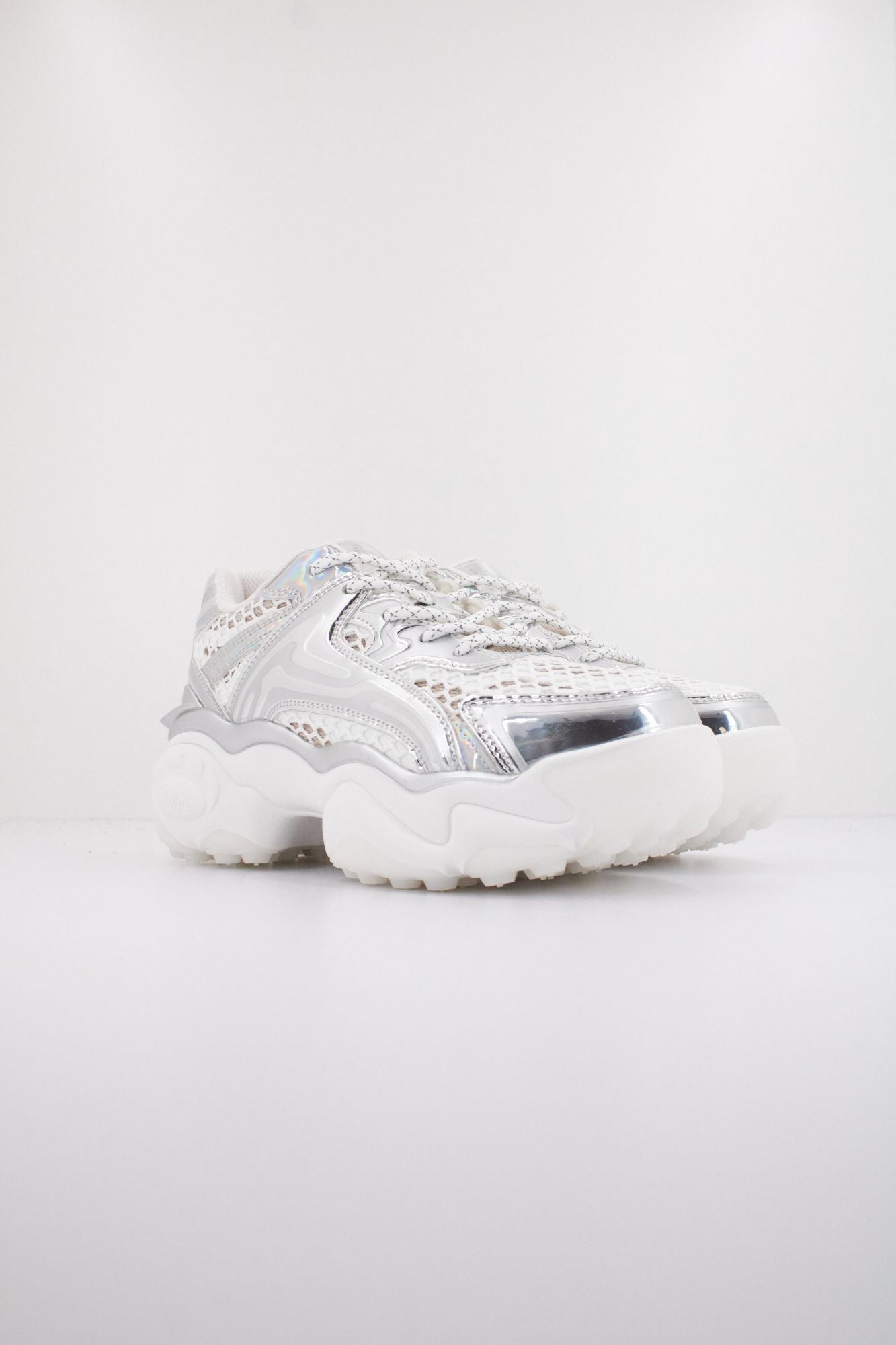 BUFFALO SCORE TEC en color BLANCO (2)