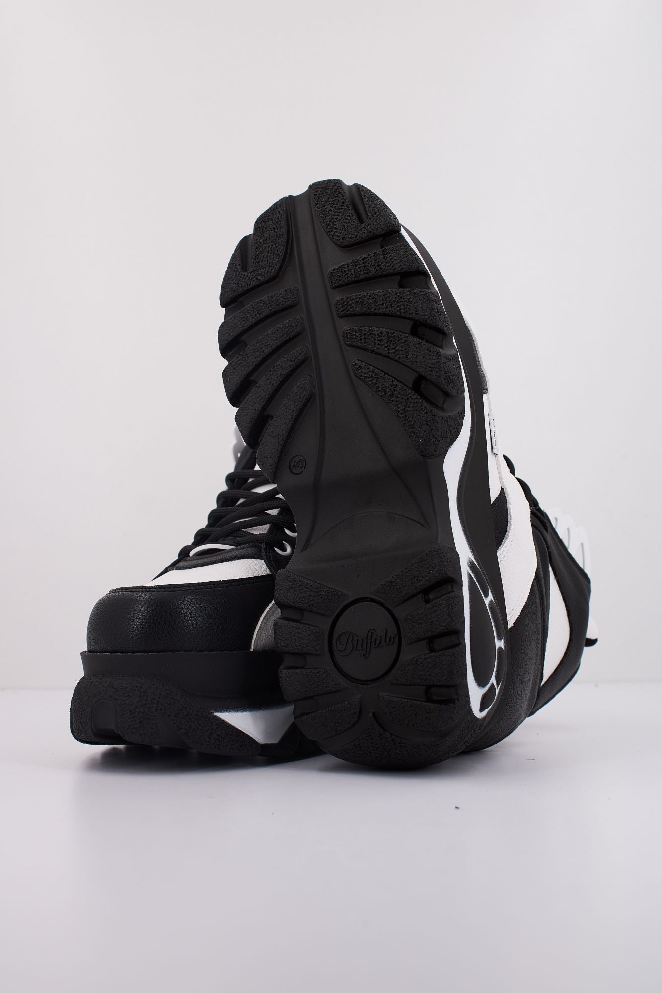 BUFFALO 1340-14 2.0  en color NEGRO (5)