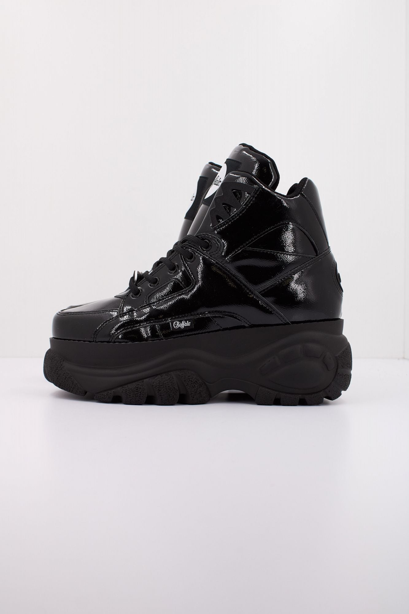 BUFFALO  1340-14 2.0  en color NEGRO (1)