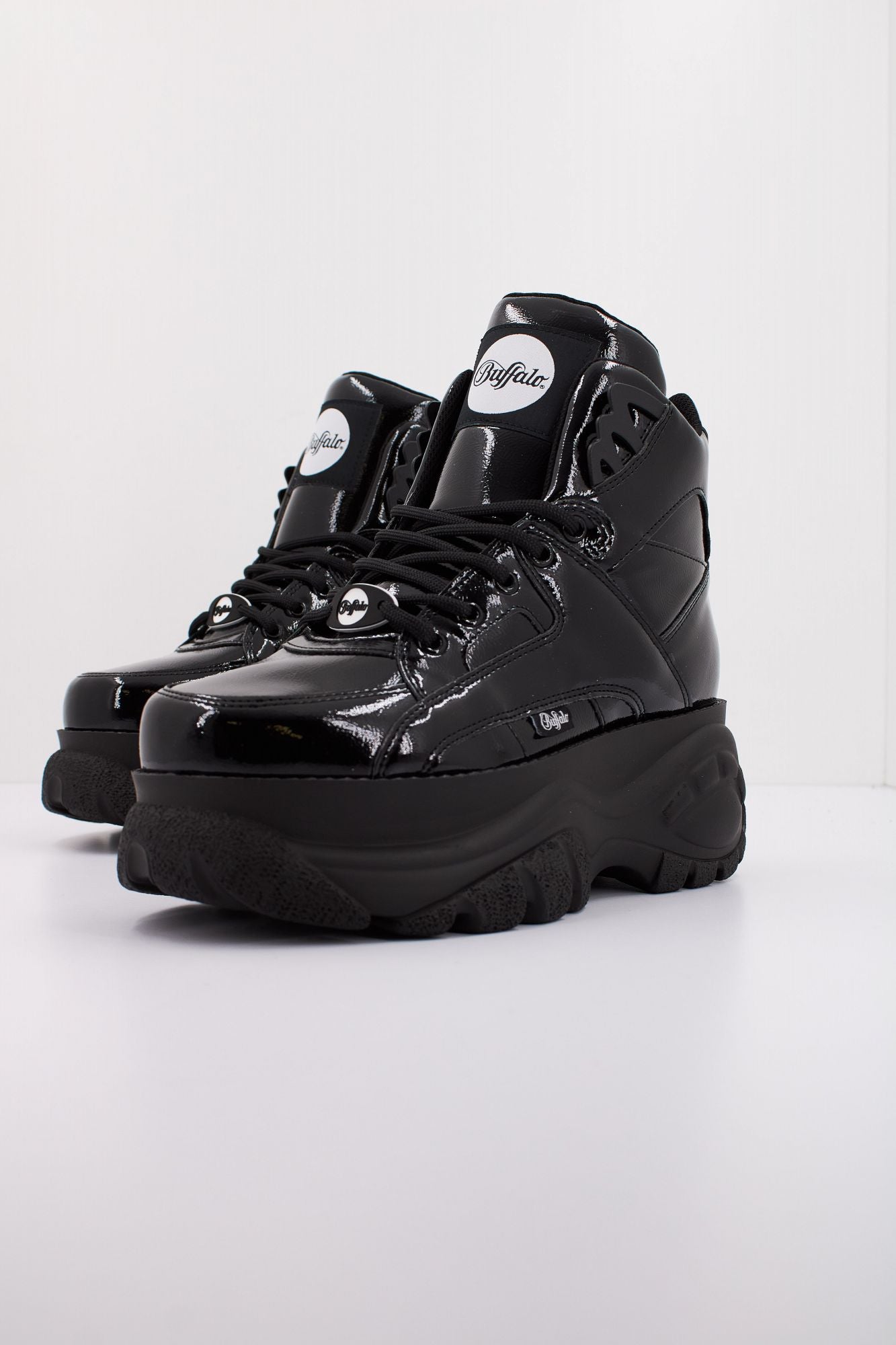 BUFFALO  1340-14 2.0  en color NEGRO (2)
