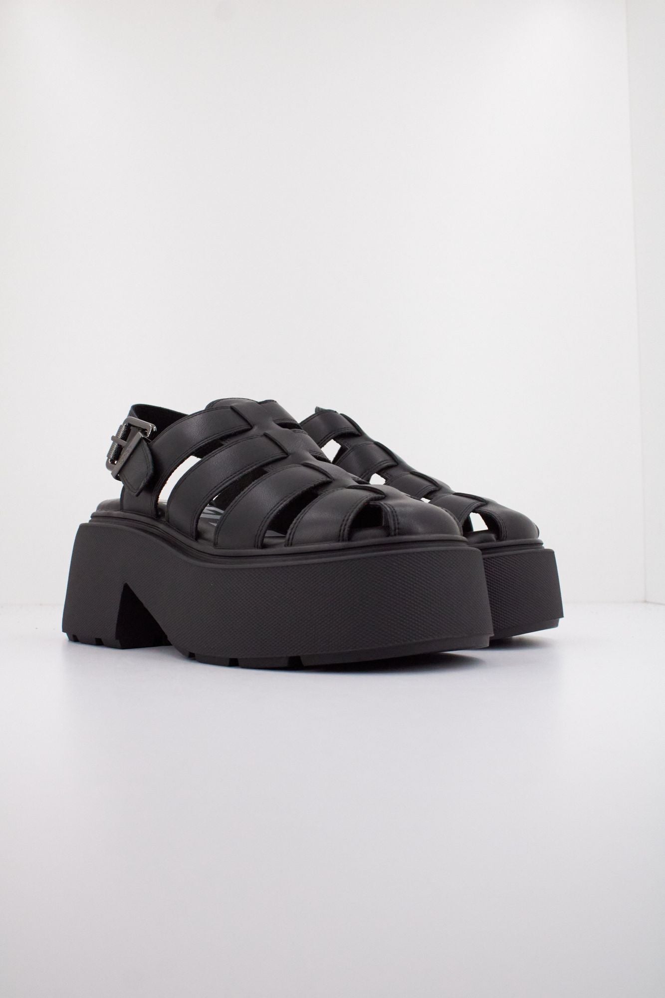 BUFFALO VICIOUS FISHER en color NEGRO (2)