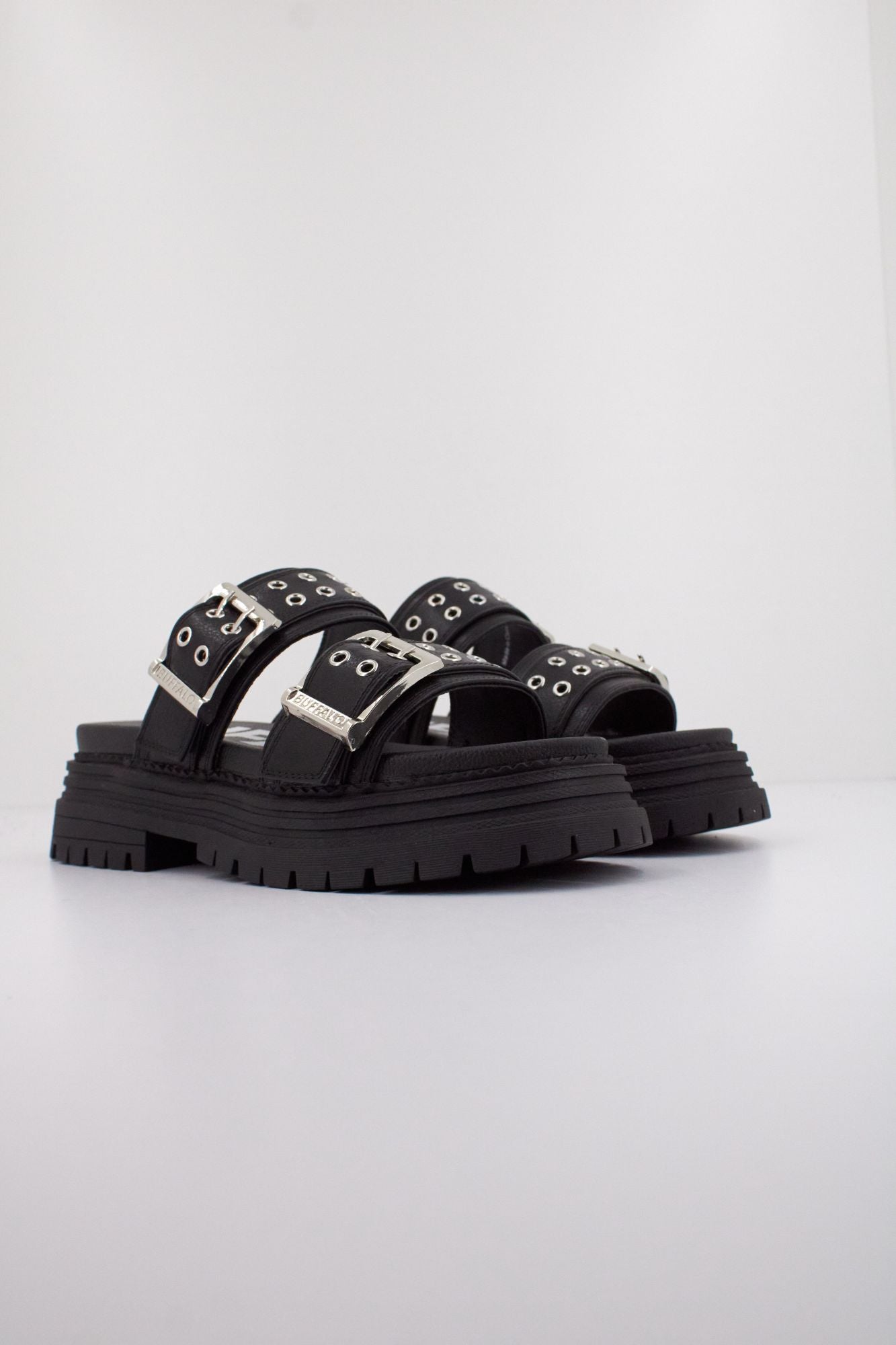 BUFFALO  LENNOX LOOP  en color NEGRO (2)