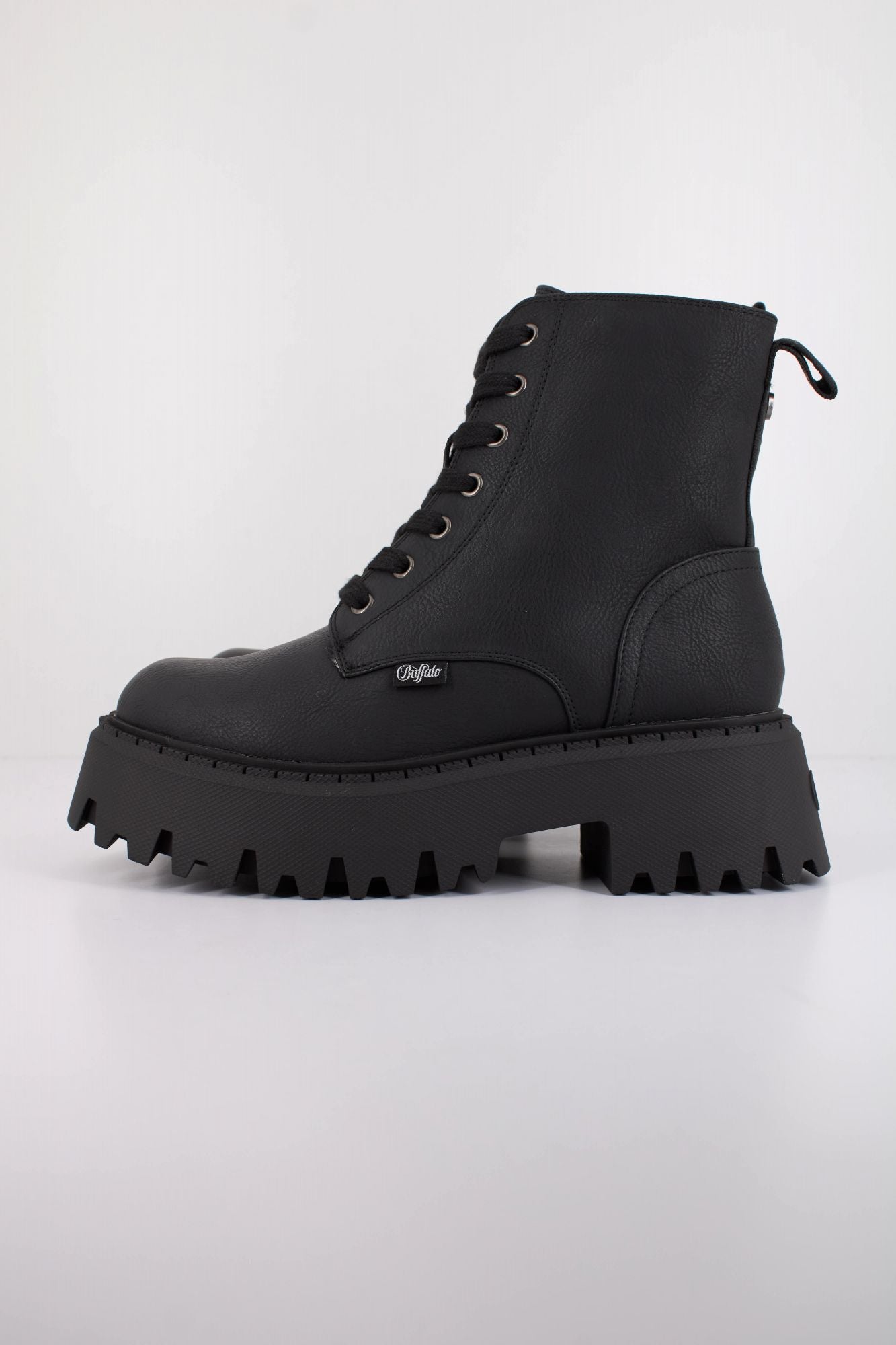 BUFFALO  ASPEN LACE UP WARM VE  en color NEGRO (1)