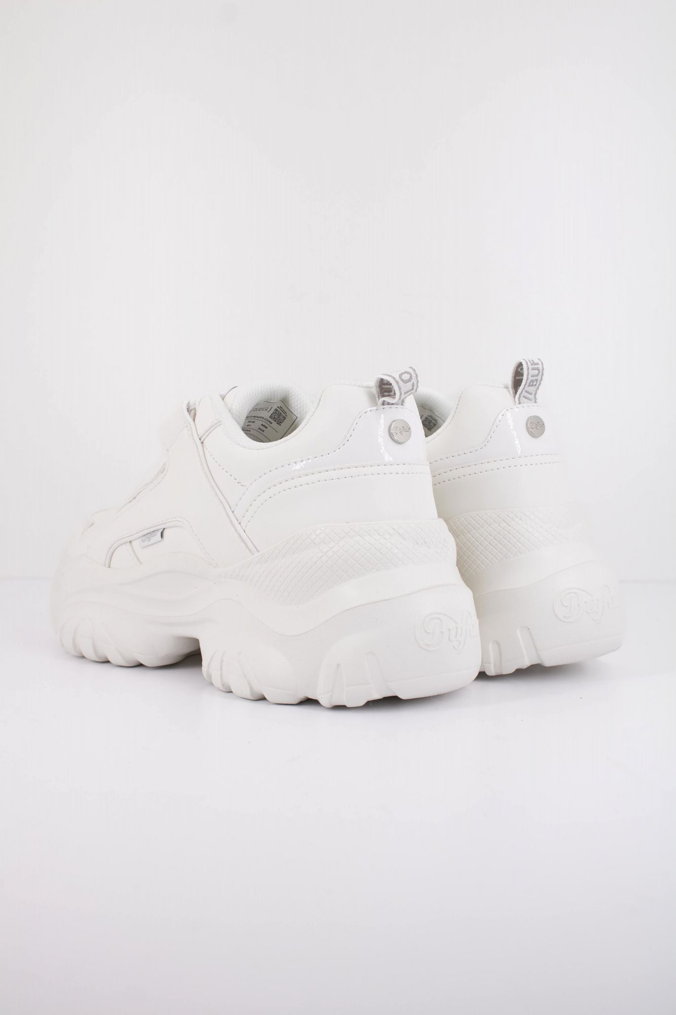 BUFFALO BLISS ONE VEGAN en color BLANCO (3)