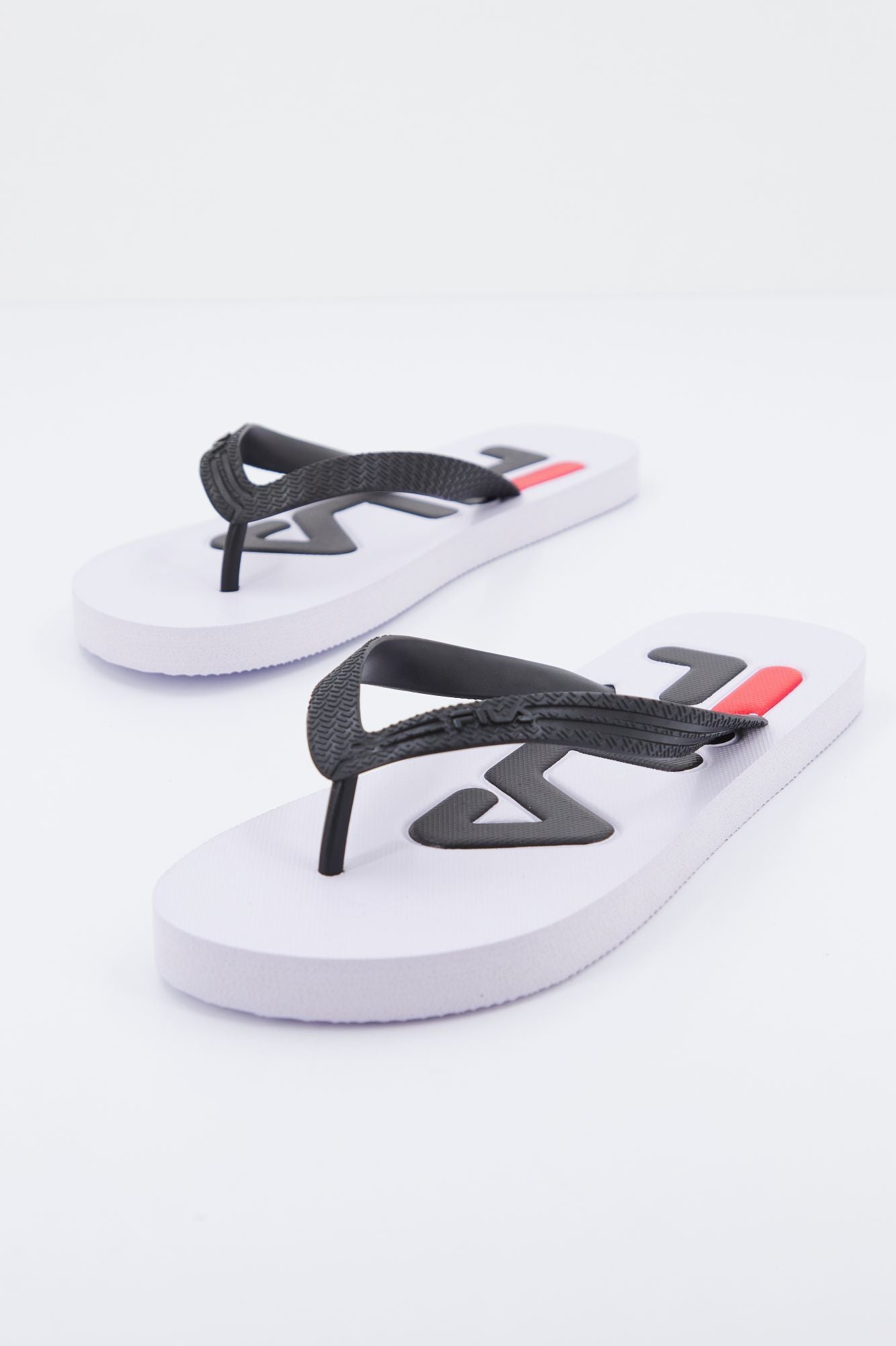 FILA  TROY SLIPPER en color BLANCO (3)