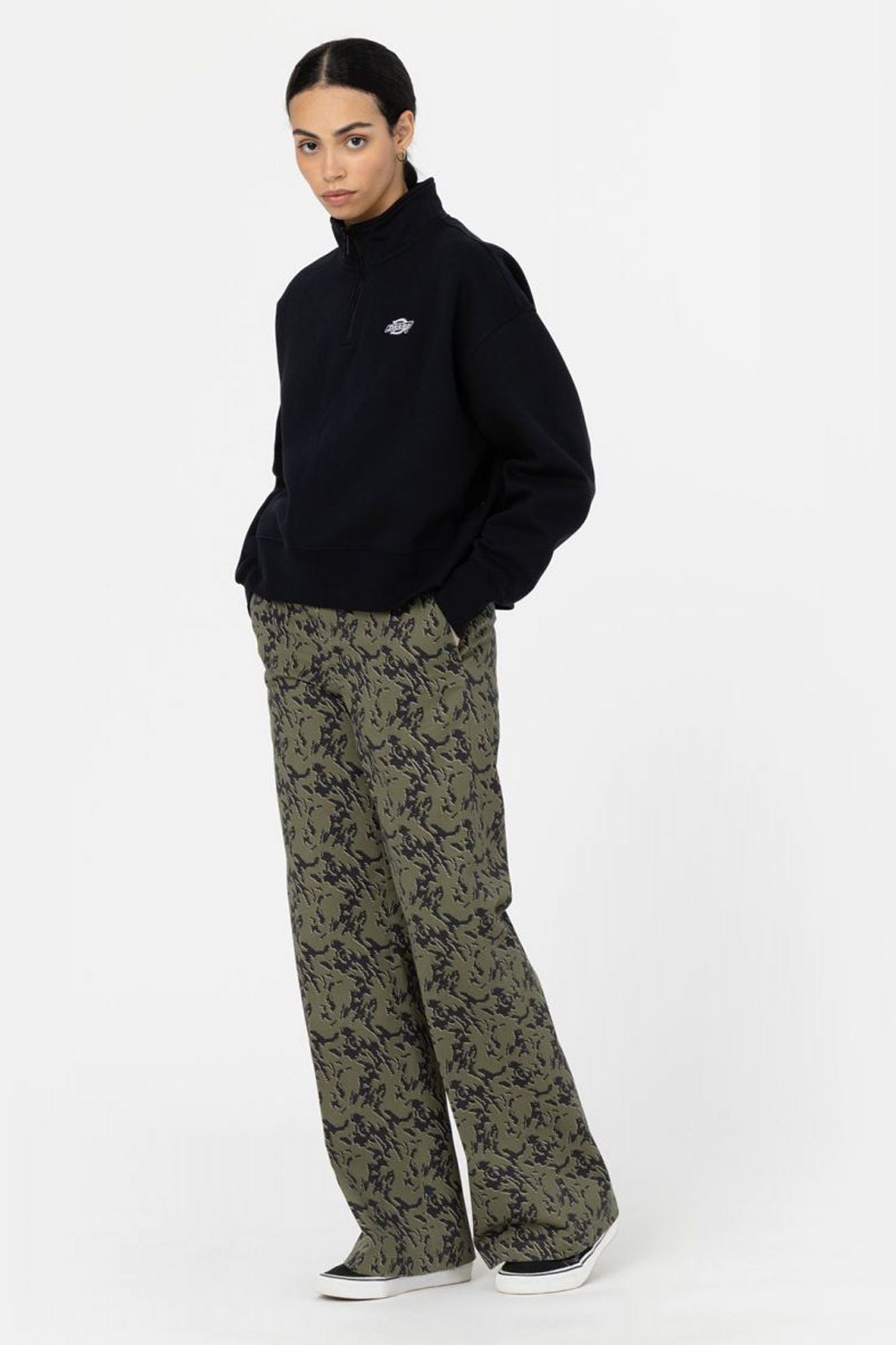 DICKIES SUMMERDALE QUARTER NEC en color NEGRO (4)
