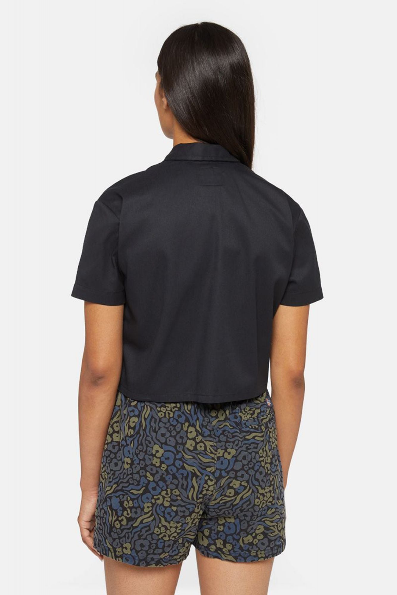 DICKIES  WORK SHIRT CROPPED SS en color NEGRO (3)